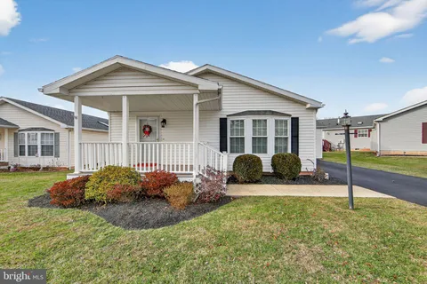 405 Village Way, Royersford, PA 19468 - MLS#: PAMC2162938