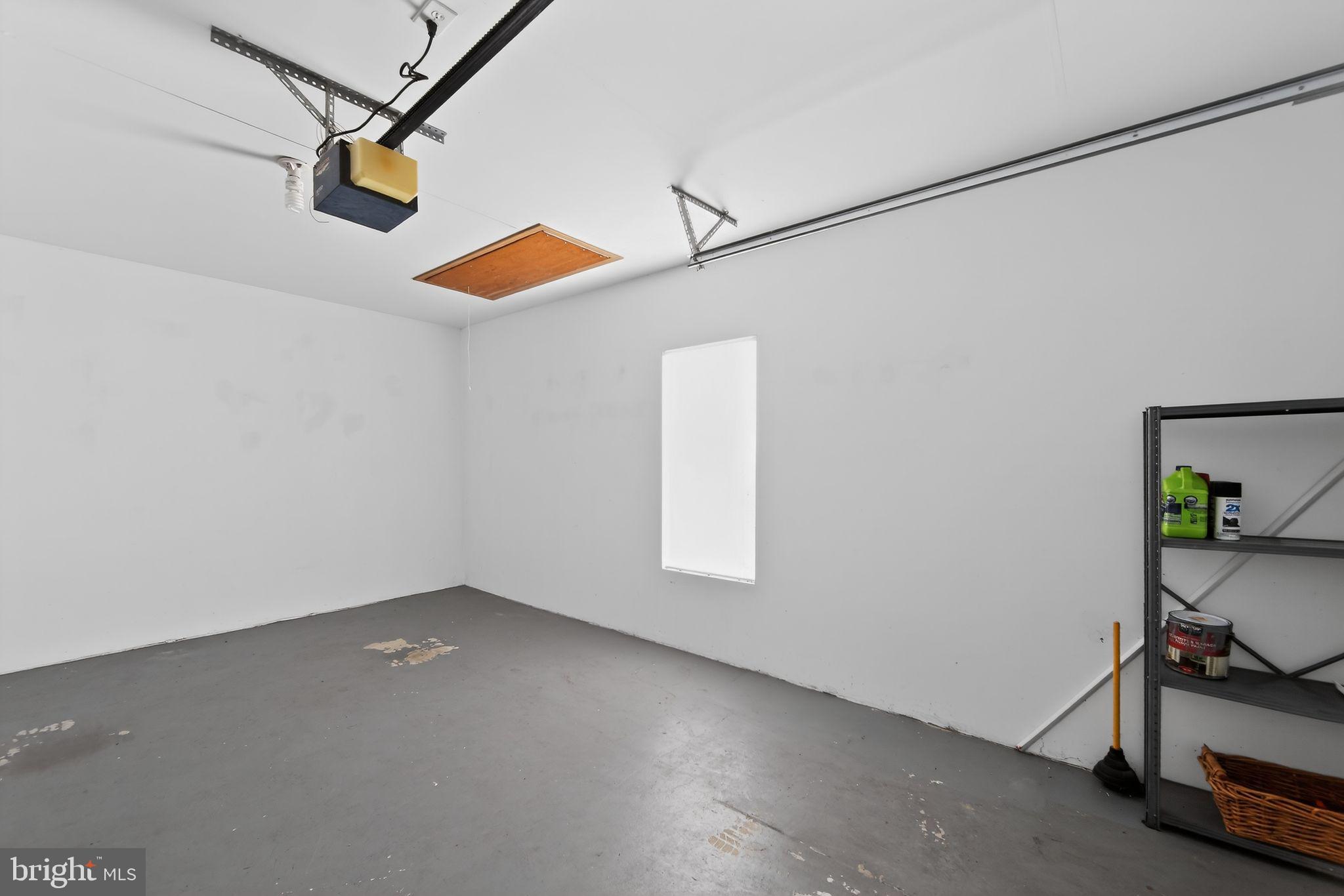 WILLOW RUN - Residential