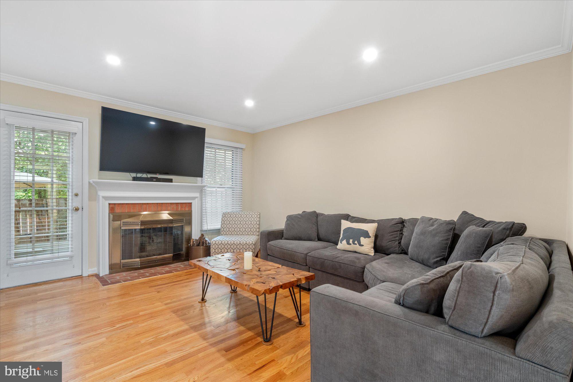 BELLE HAVEN ON THE GREEN - Residential