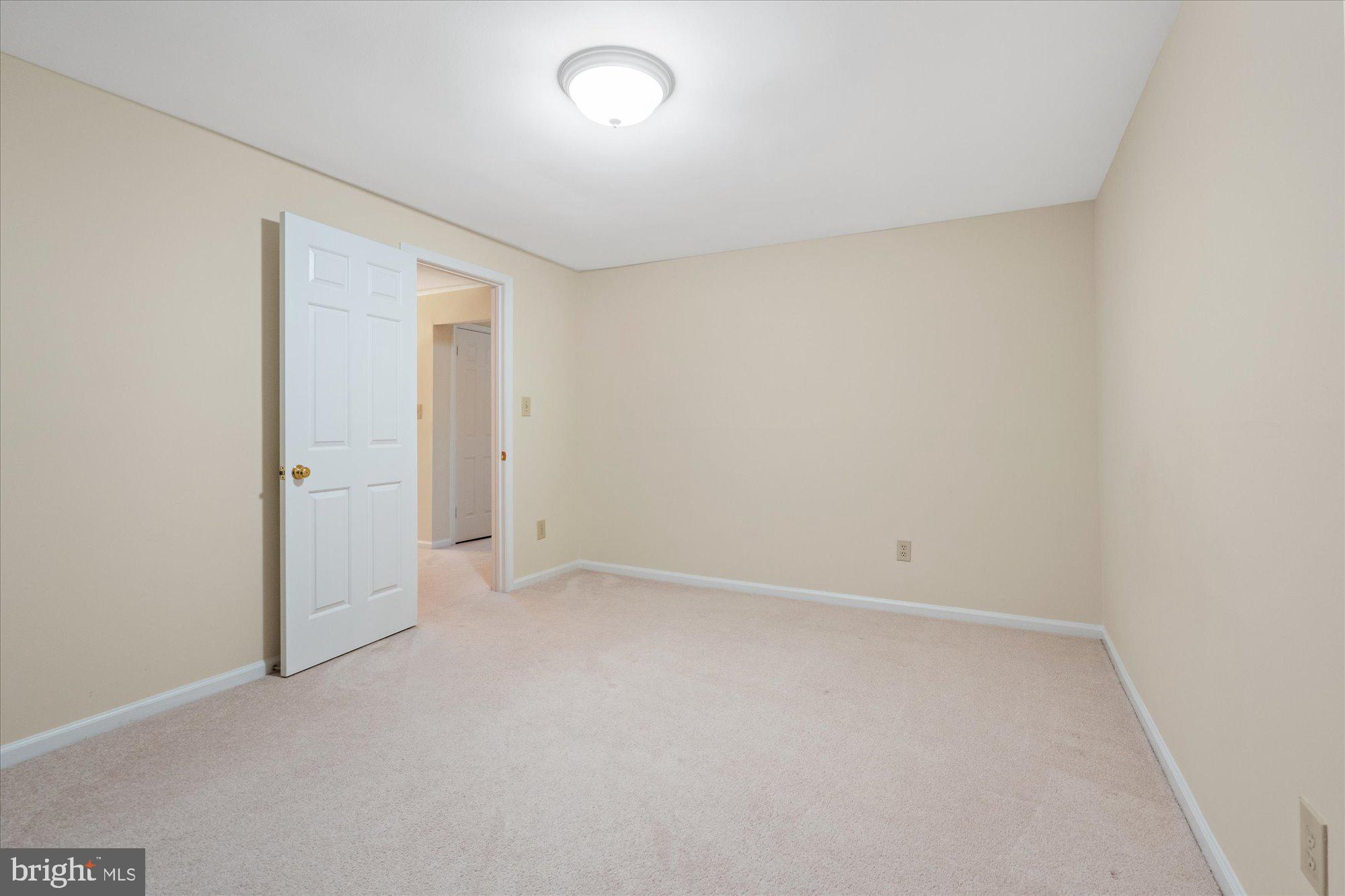 BELLE HAVEN ON THE GREEN - Residential