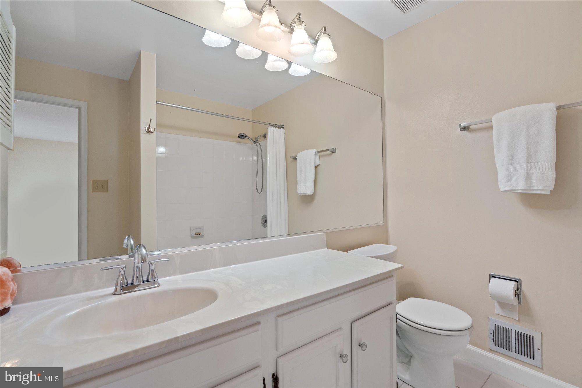 BELLE HAVEN ON THE GREEN - Residential