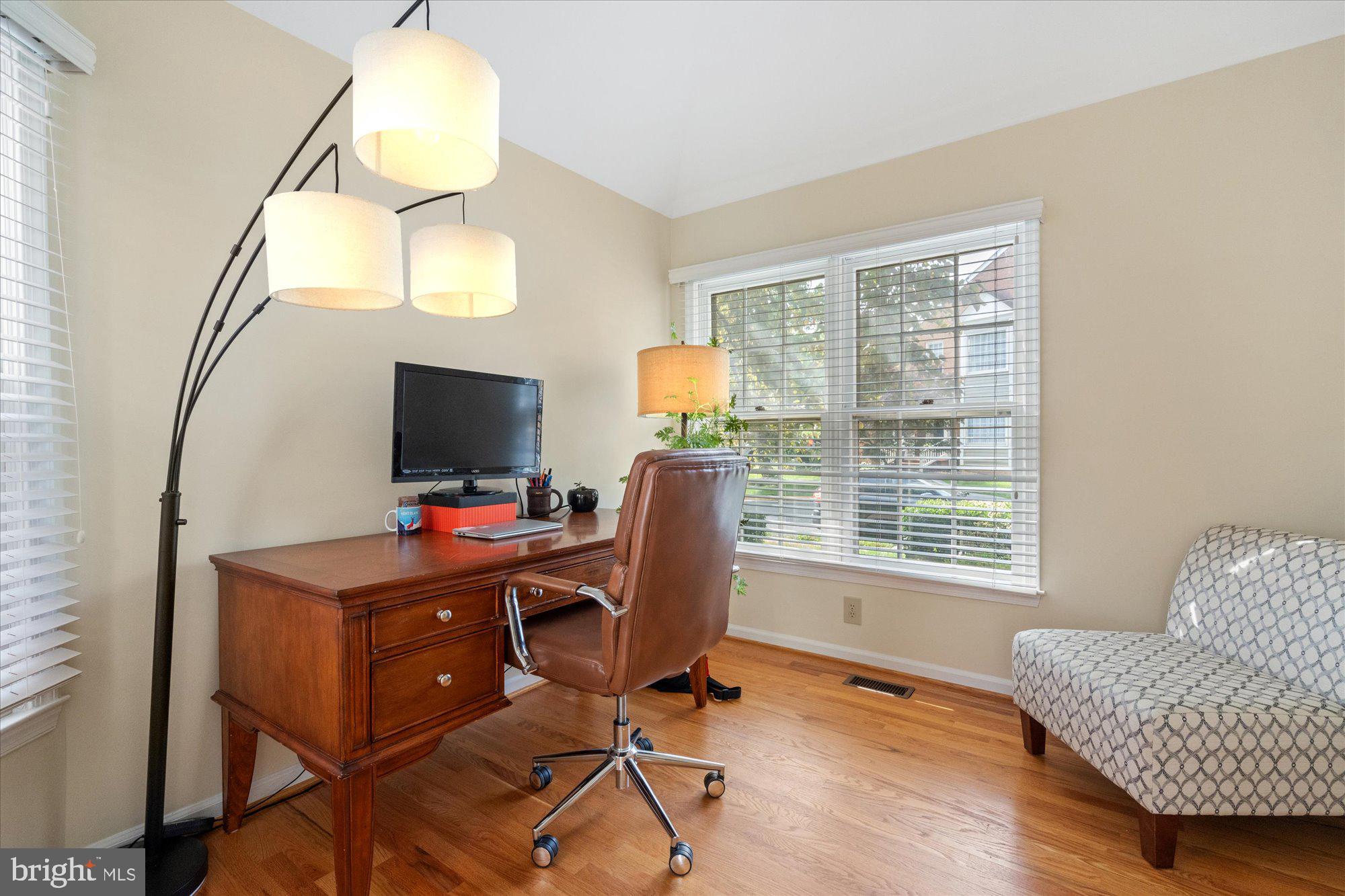 BELLE HAVEN ON THE GREEN - Residential