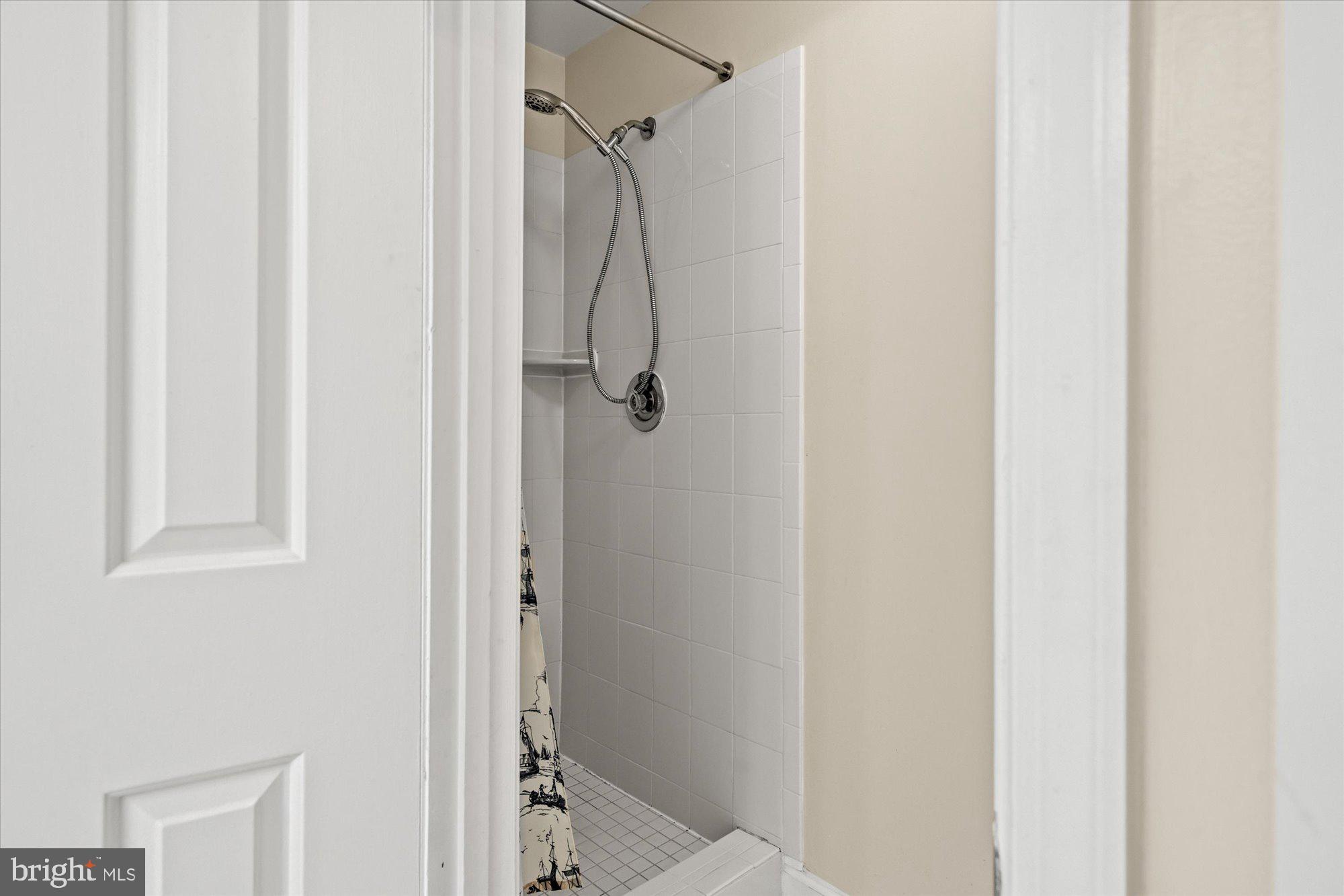 BELLE HAVEN ON THE GREEN - Residential