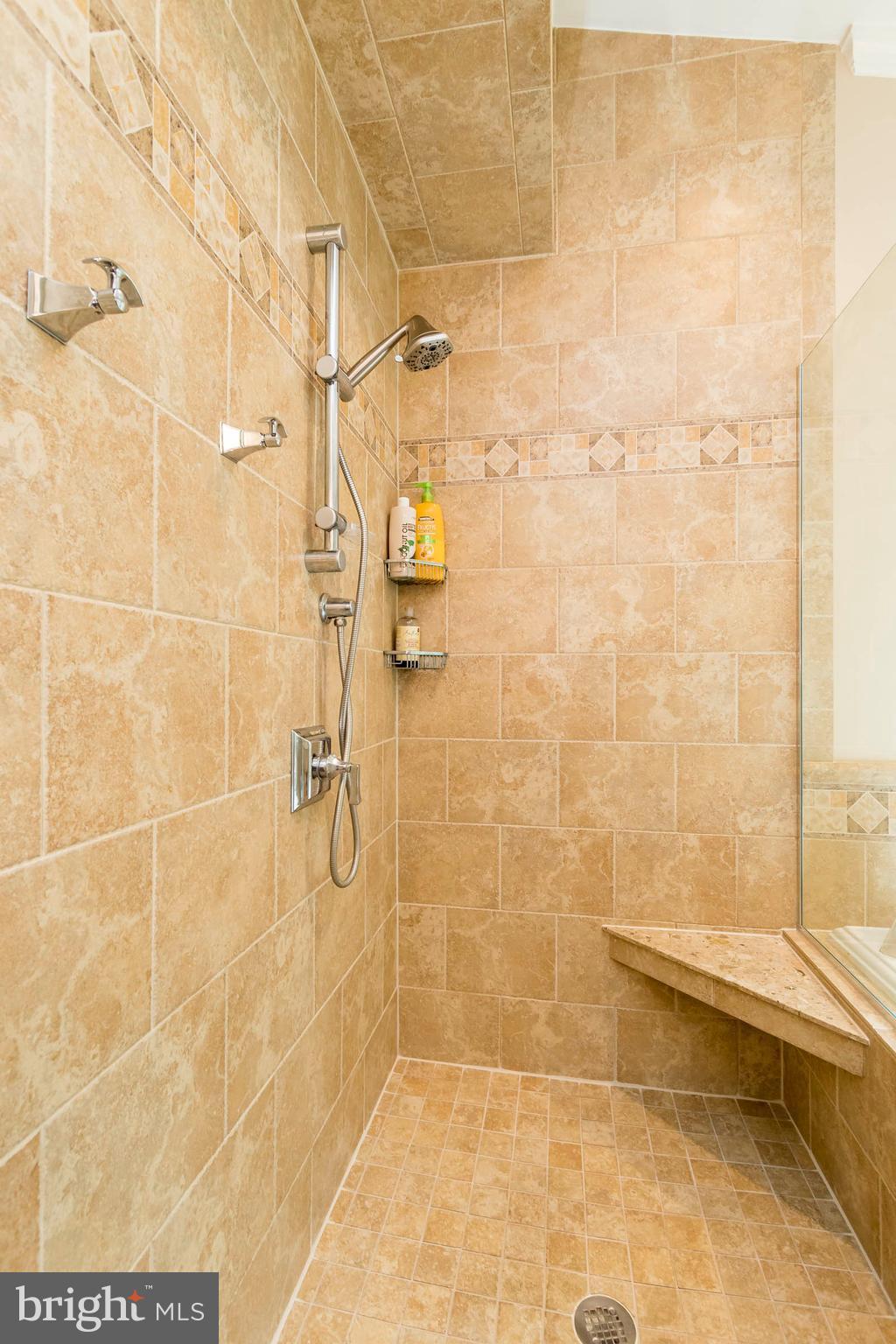 RIVER OAKS - Residential