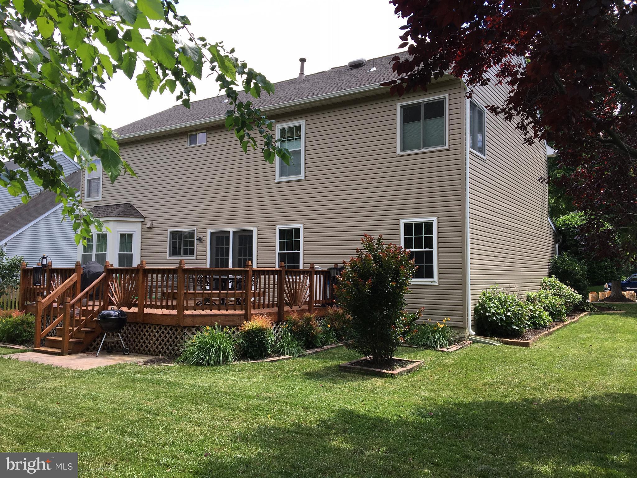 RIVER OAKS - Residential