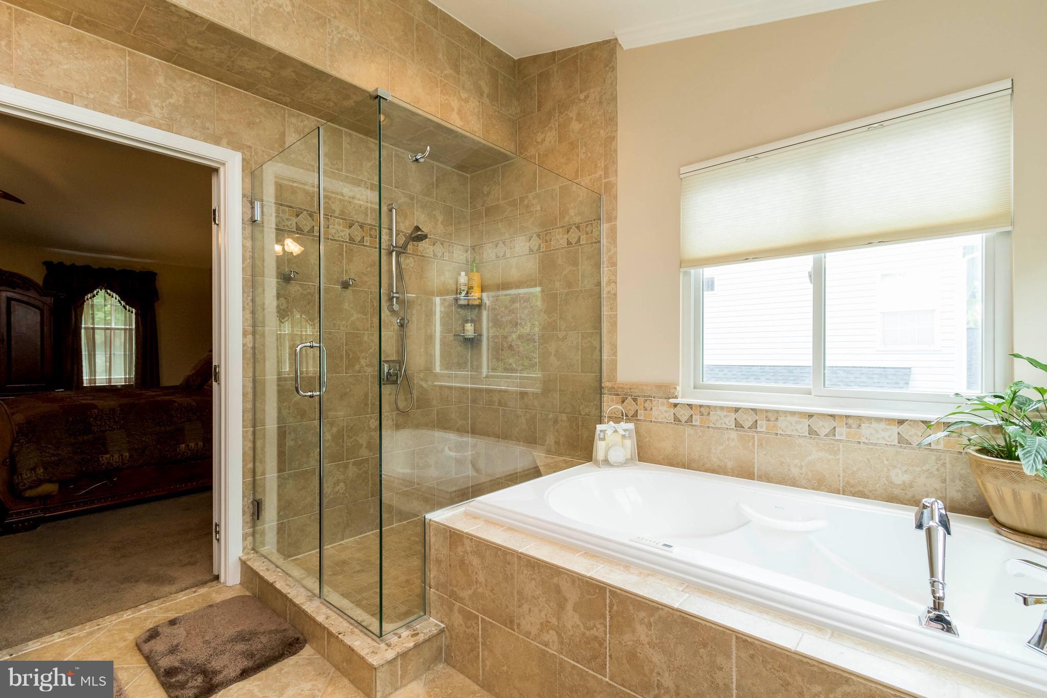 RIVER OAKS - Residential