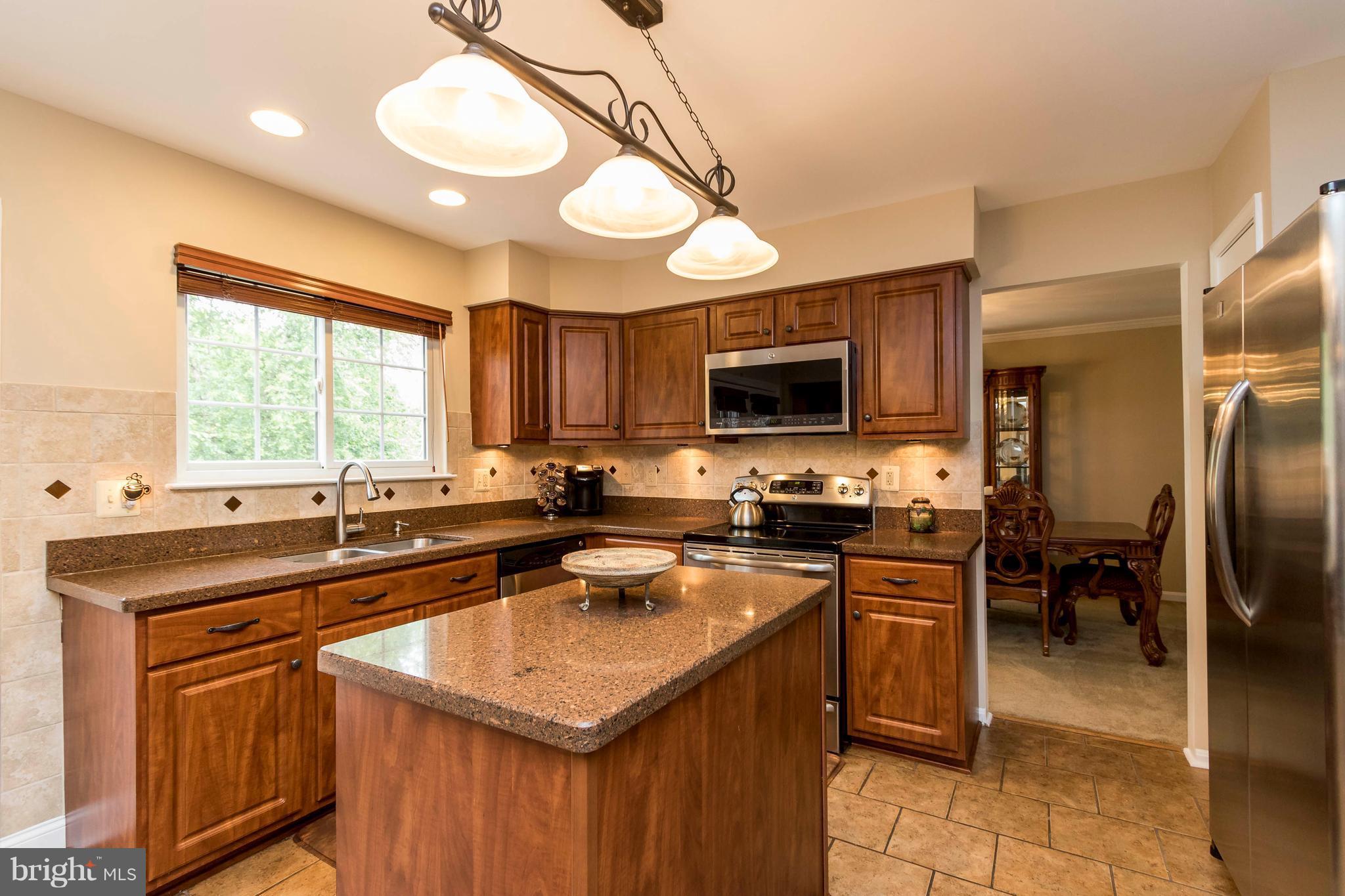 RIVER OAKS - Residential