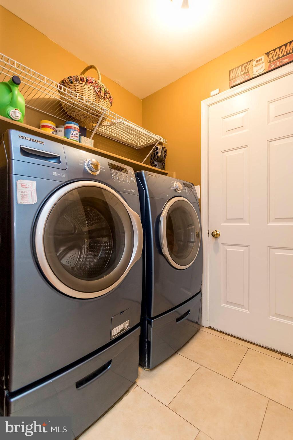 RIVER OAKS - Residential