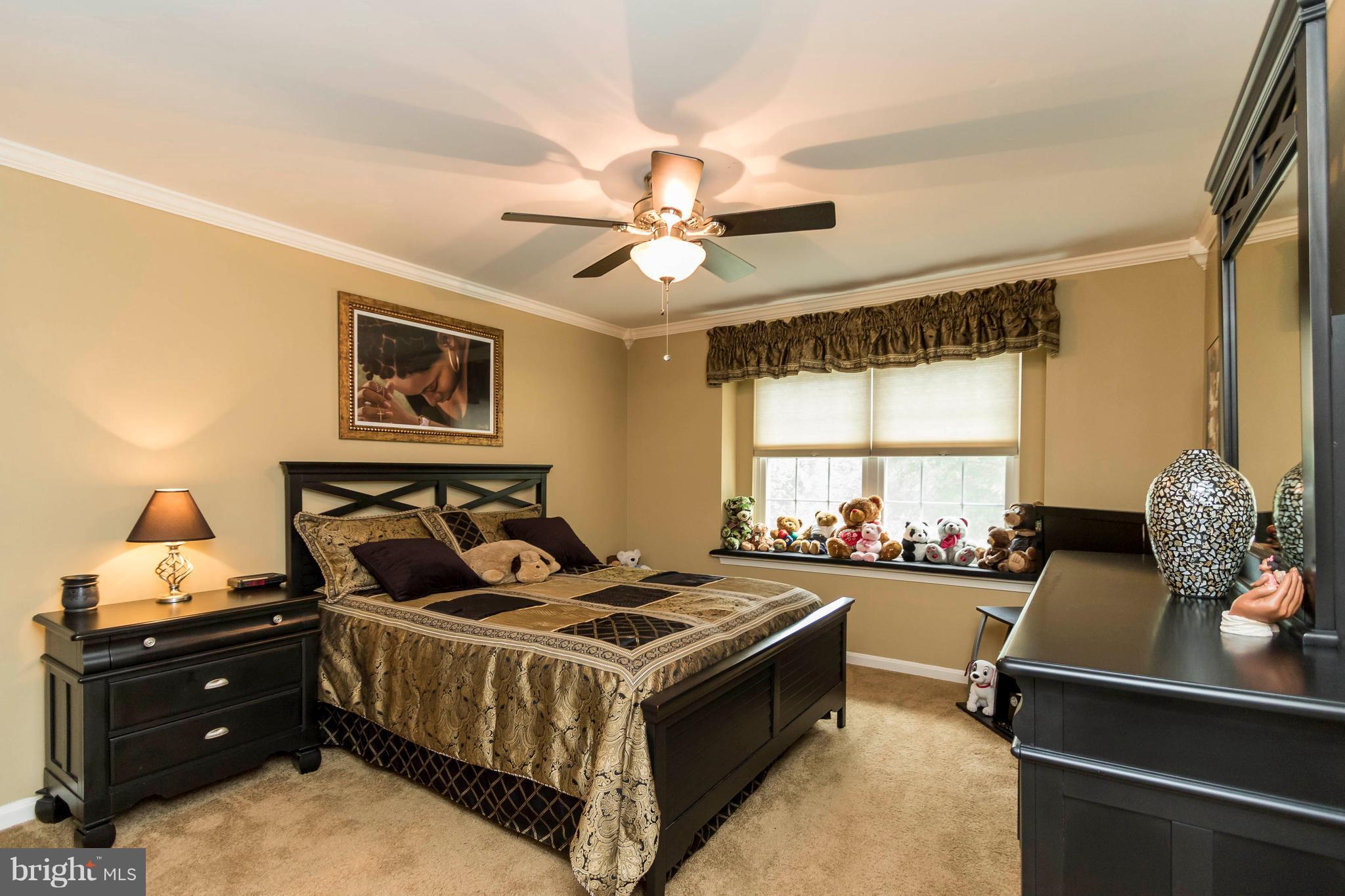 RIVER OAKS - Residential