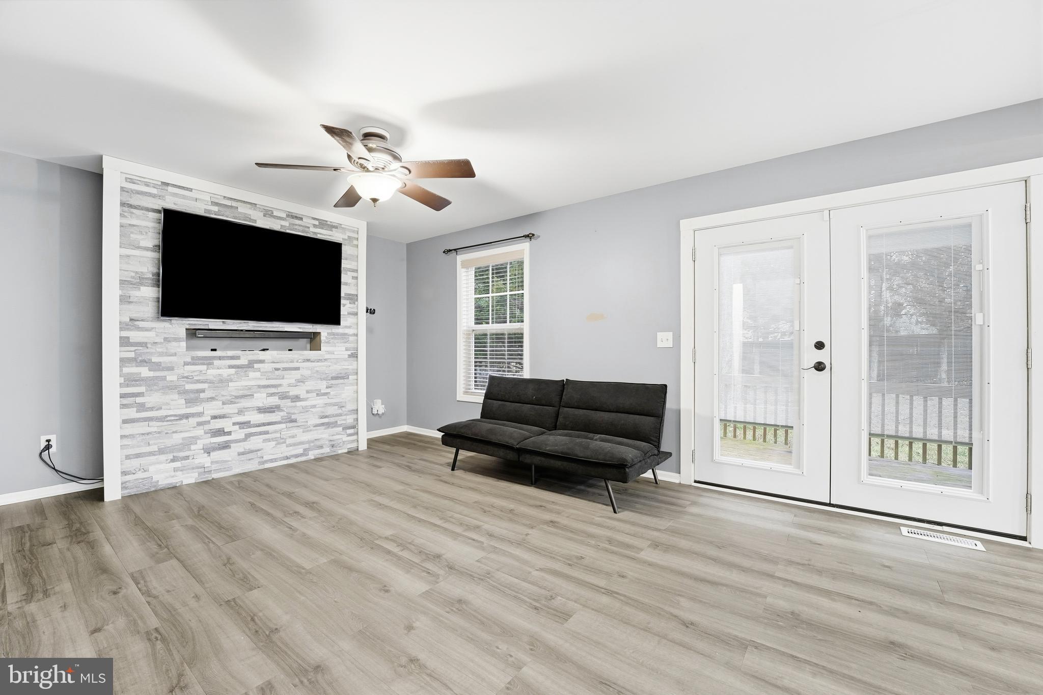 7221 CROCKETT AVENUE