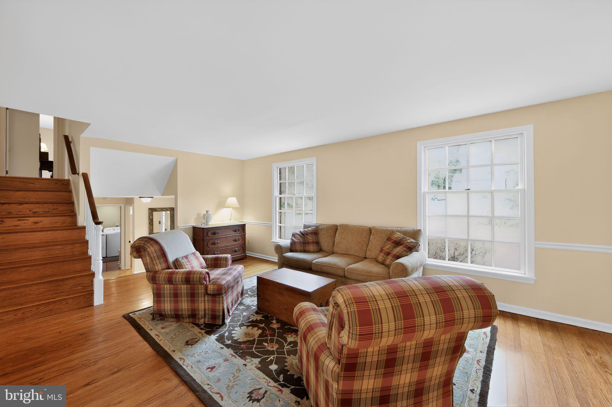 SPRING KNOLL - Residential