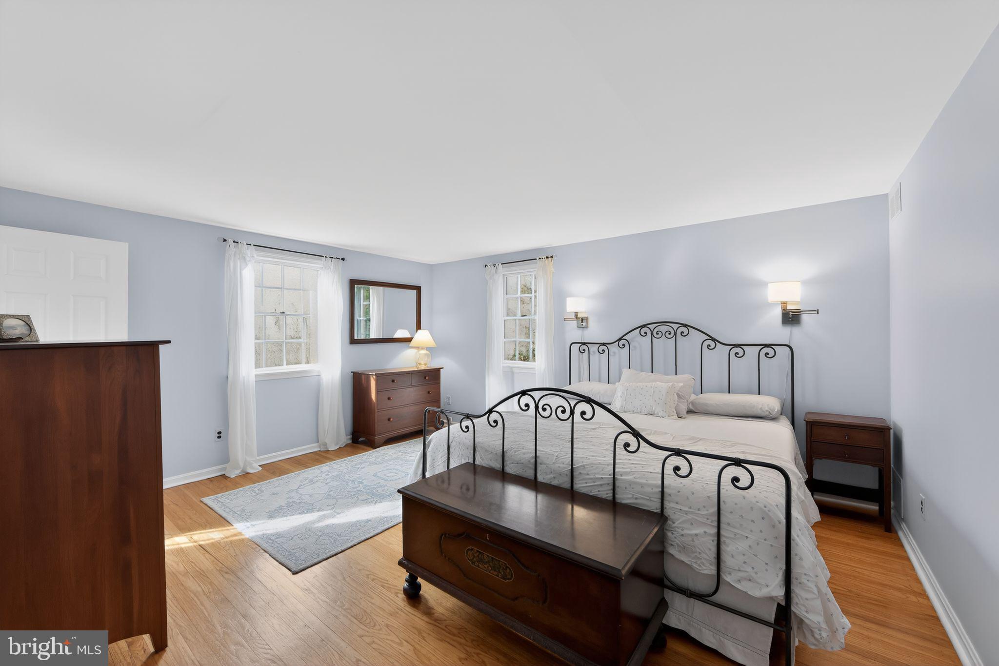 SPRING KNOLL - Residential