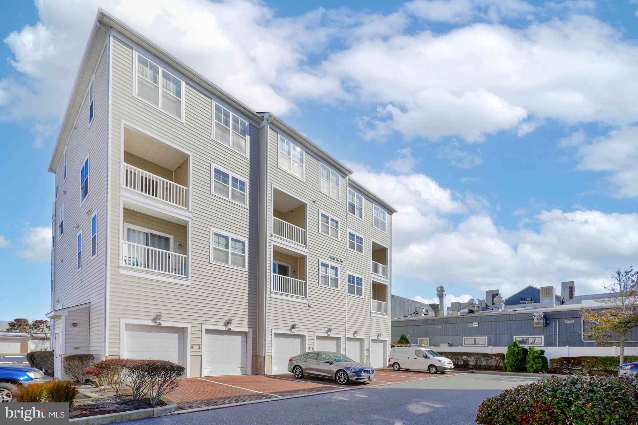 BROAD MARSH - Residential