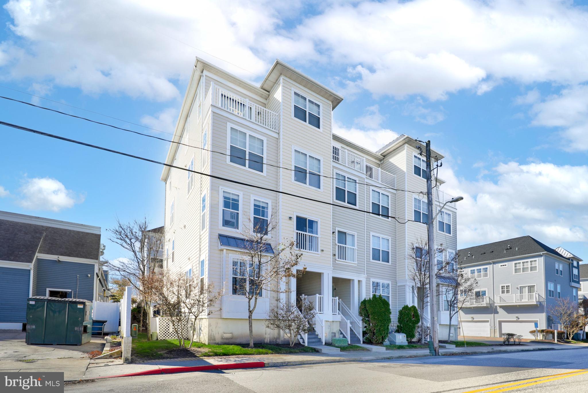 BROAD MARSH - Residential