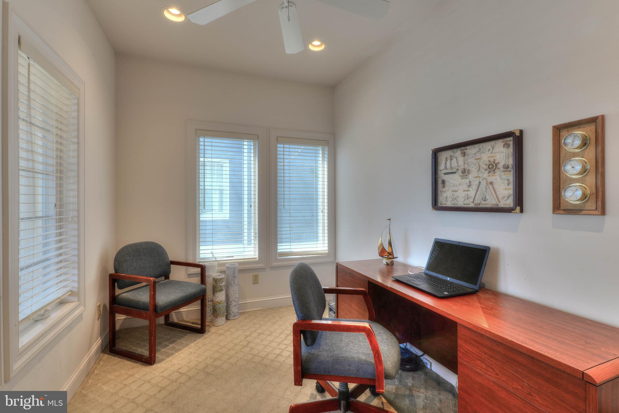 CAPE SHORES - Residential