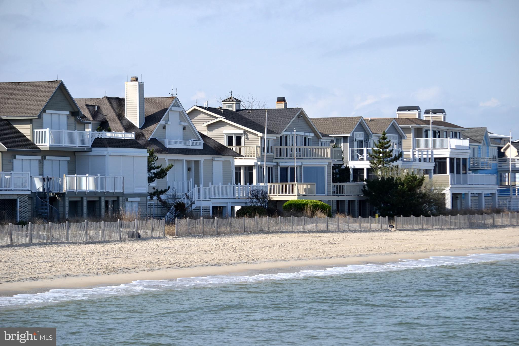 CAPE SHORES - Residential