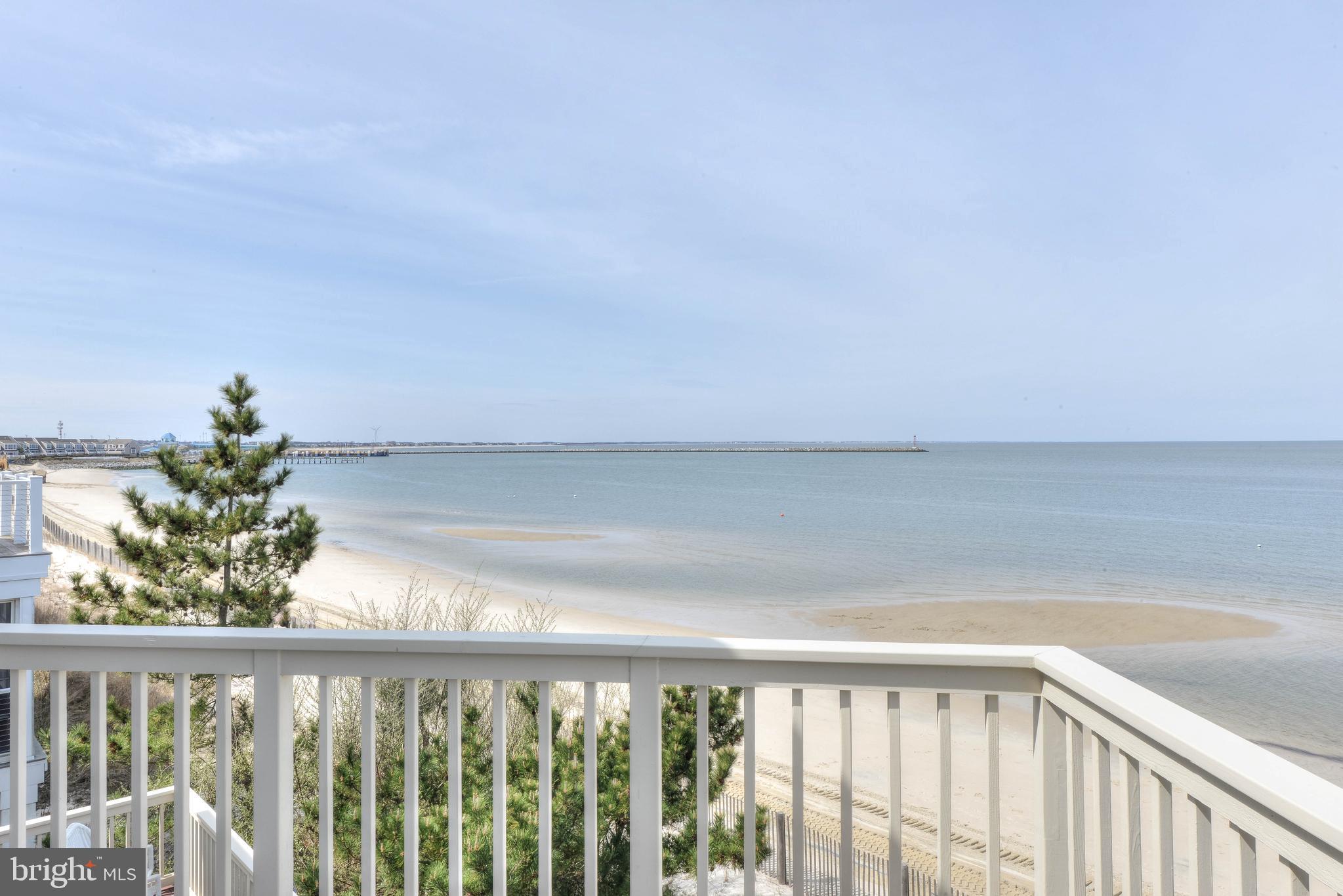 CAPE SHORES - Residential