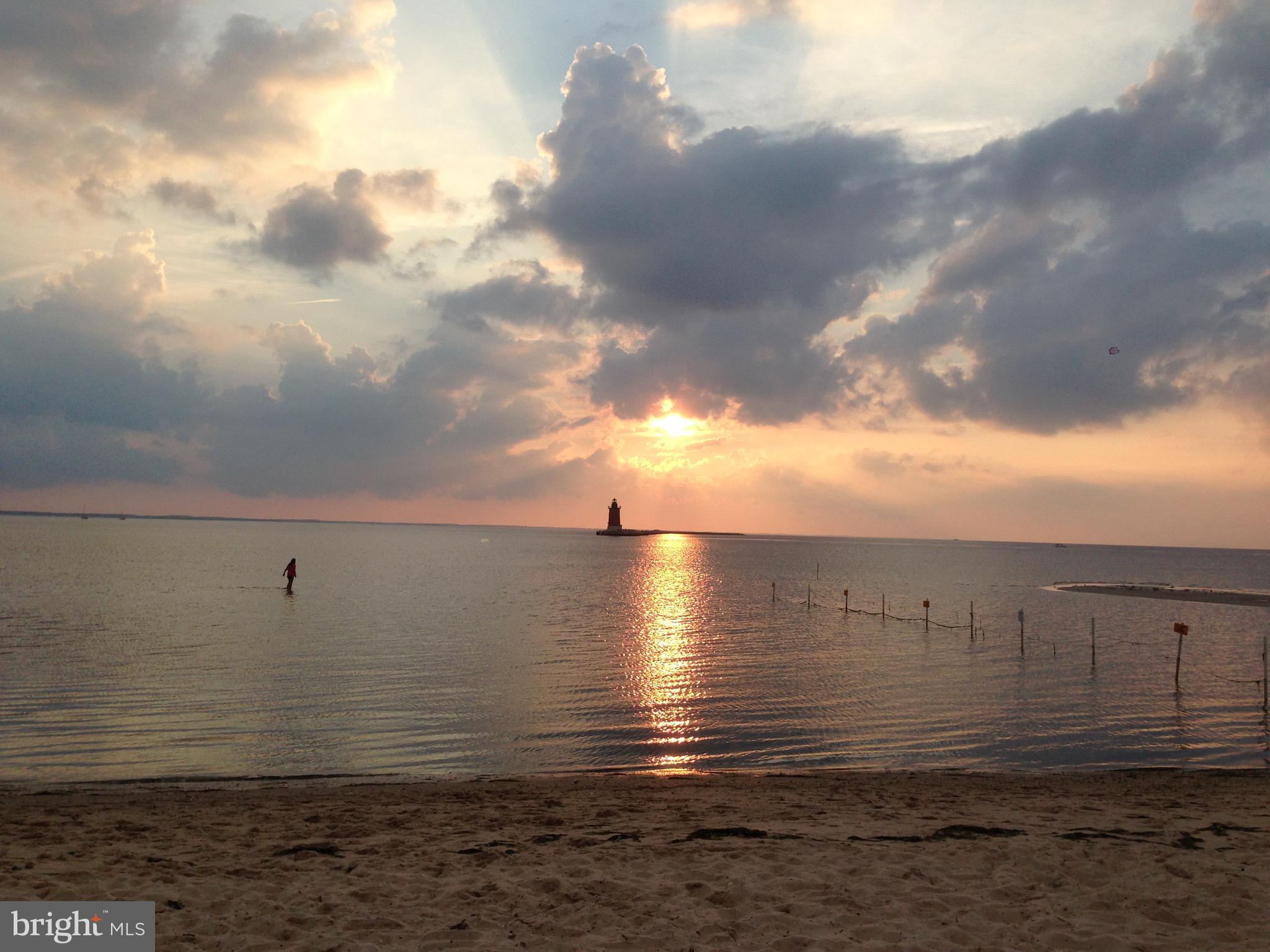 CAPE SHORES - Residential