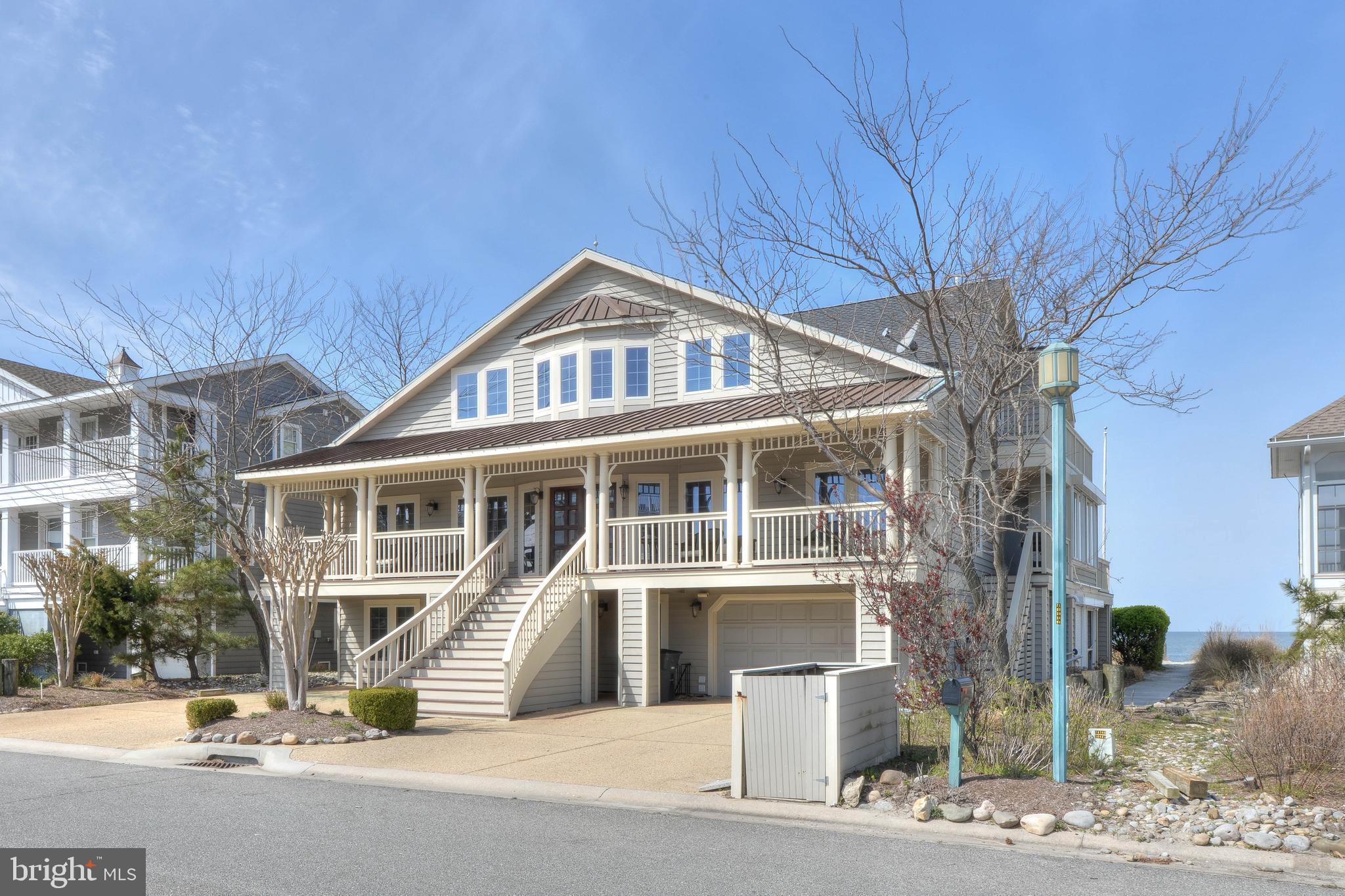 CAPE SHORES - Residential