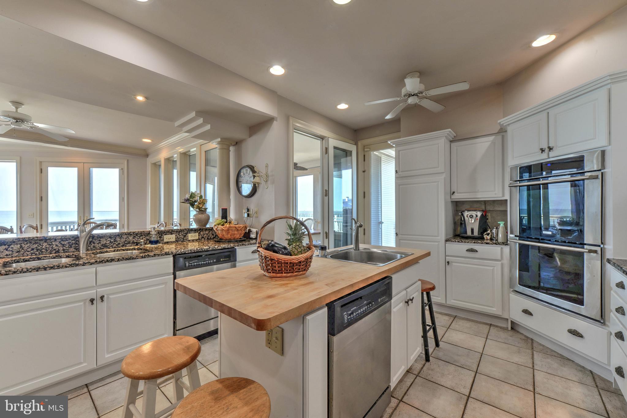 CAPE SHORES - Residential