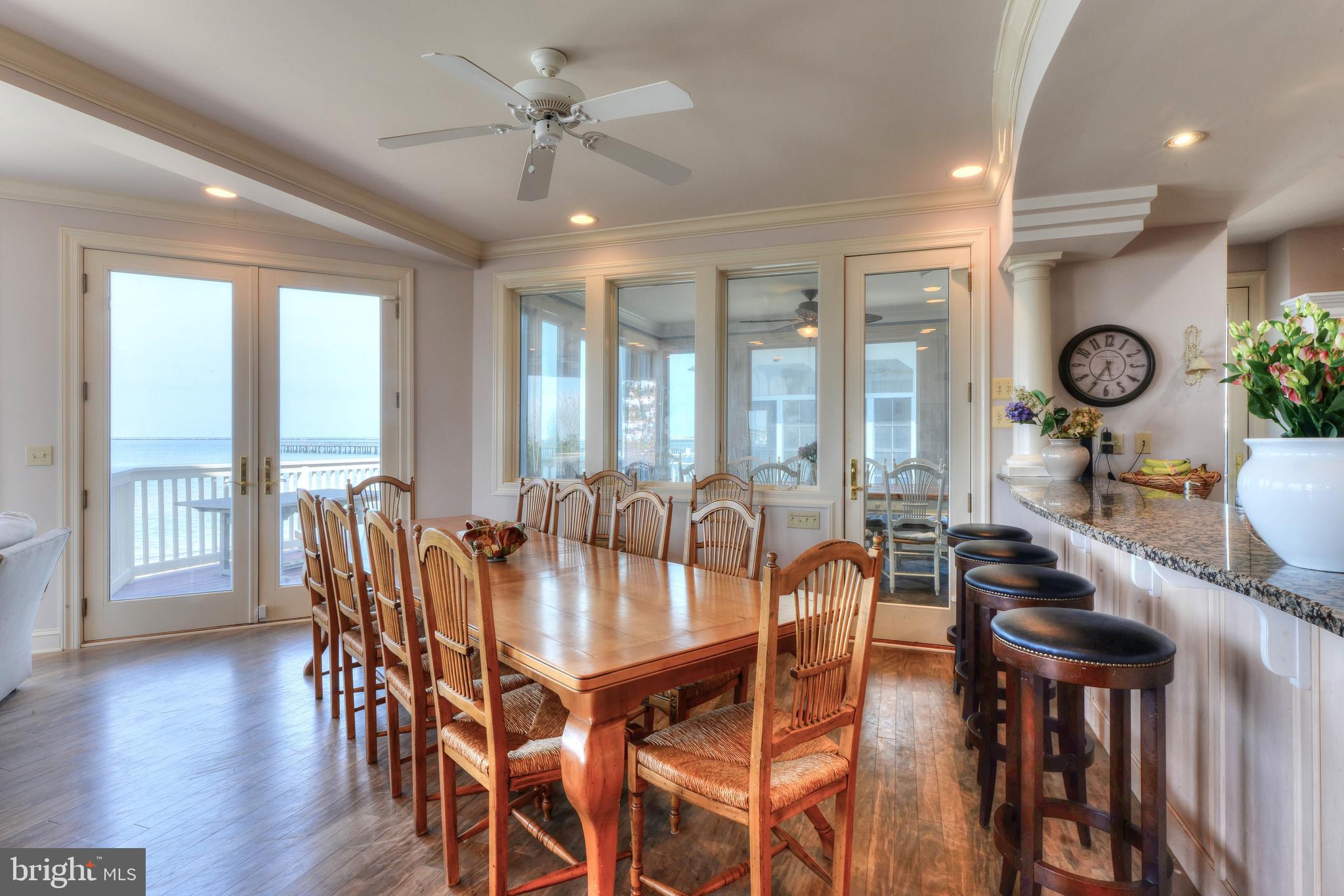 CAPE SHORES - Residential