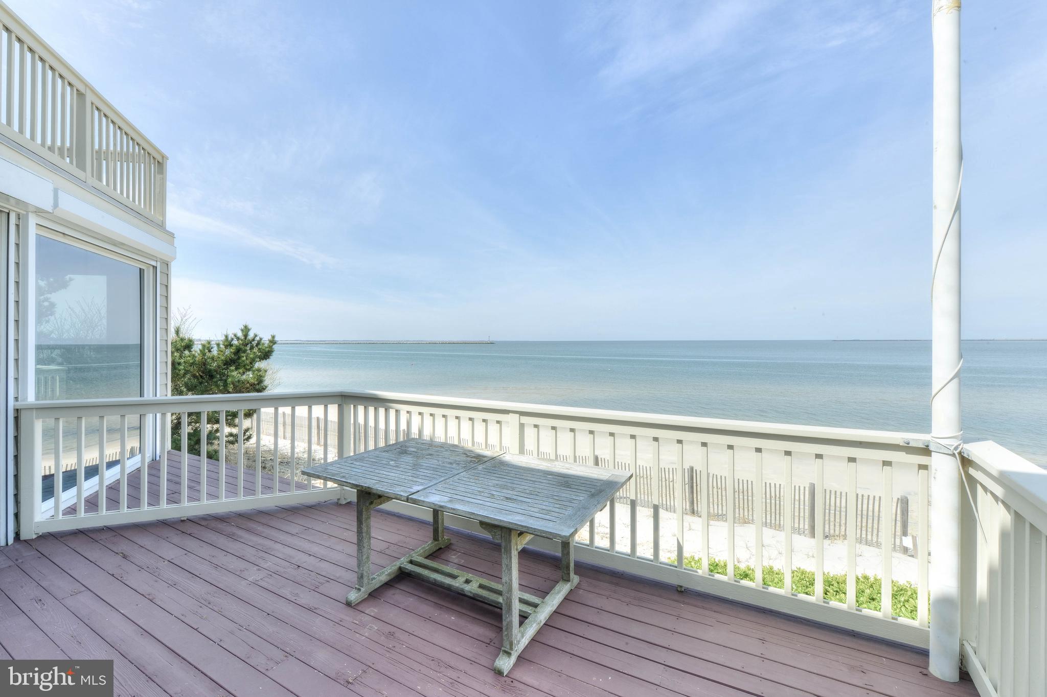 CAPE SHORES - Residential