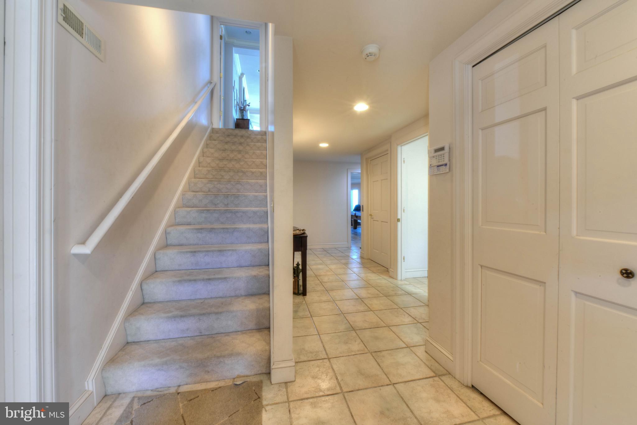 CAPE SHORES - Residential