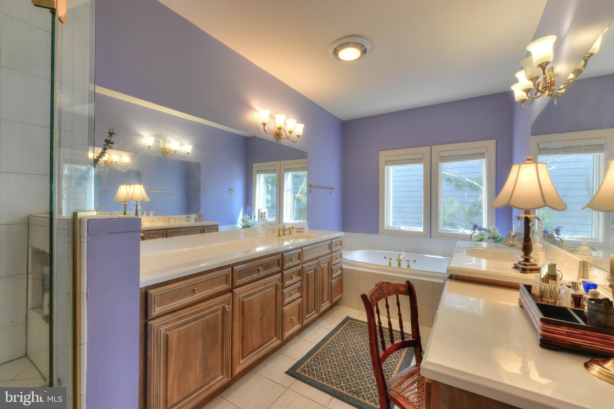 CAPE SHORES - Residential