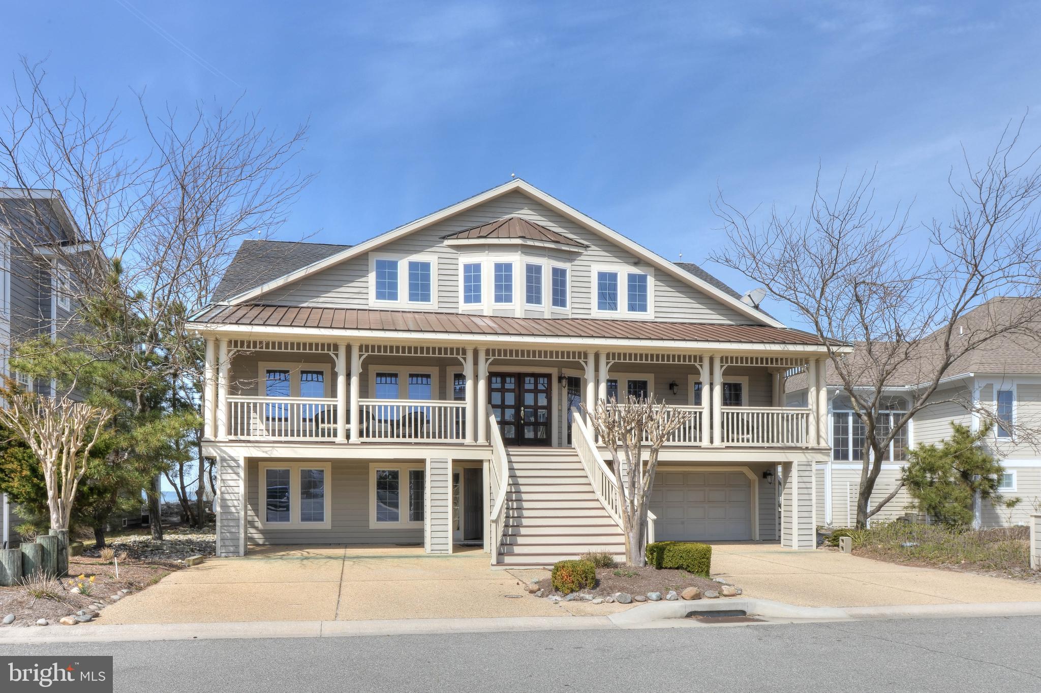 CAPE SHORES - Residential