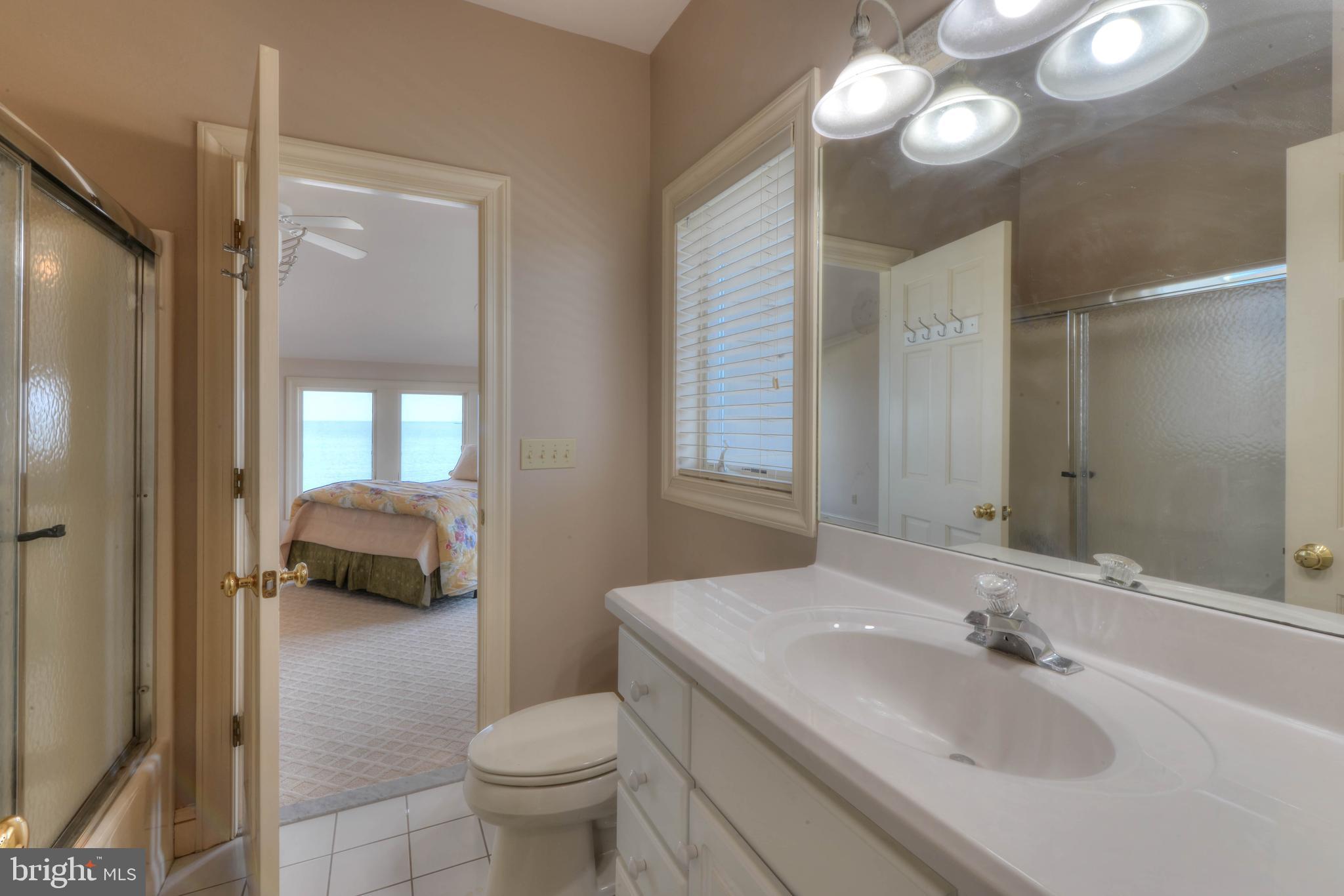 CAPE SHORES - Residential