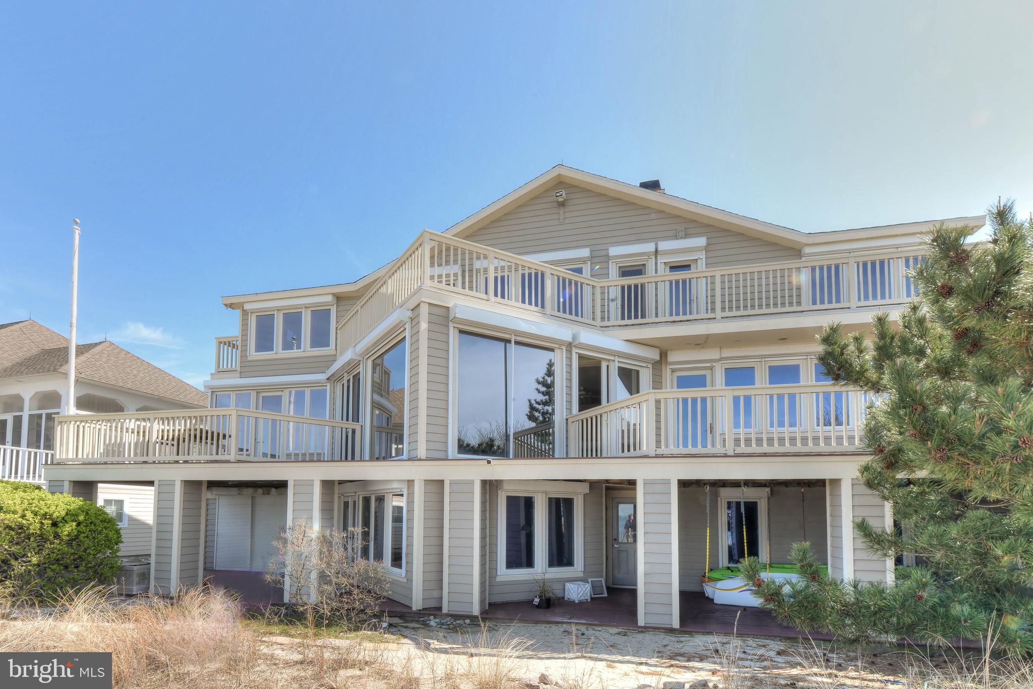 CAPE SHORES - Residential