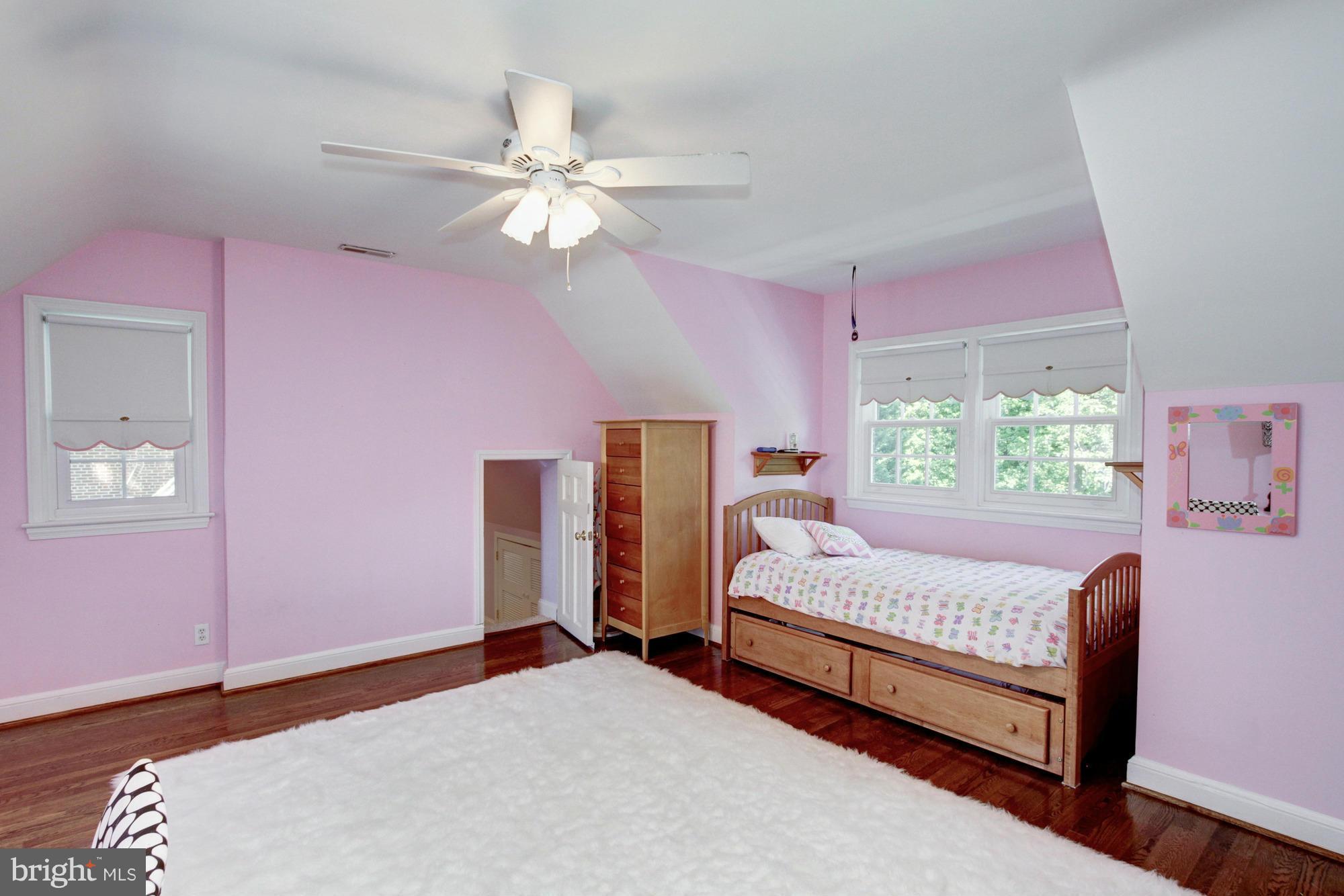 CHEVY CHASE - Residential