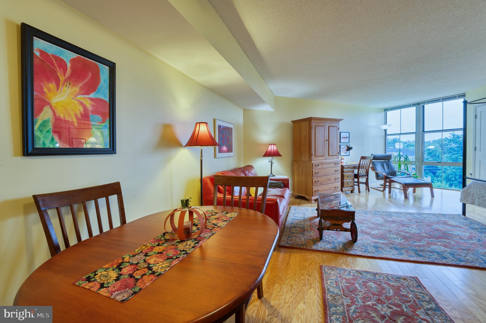 CARLTON HOUSE - Residential