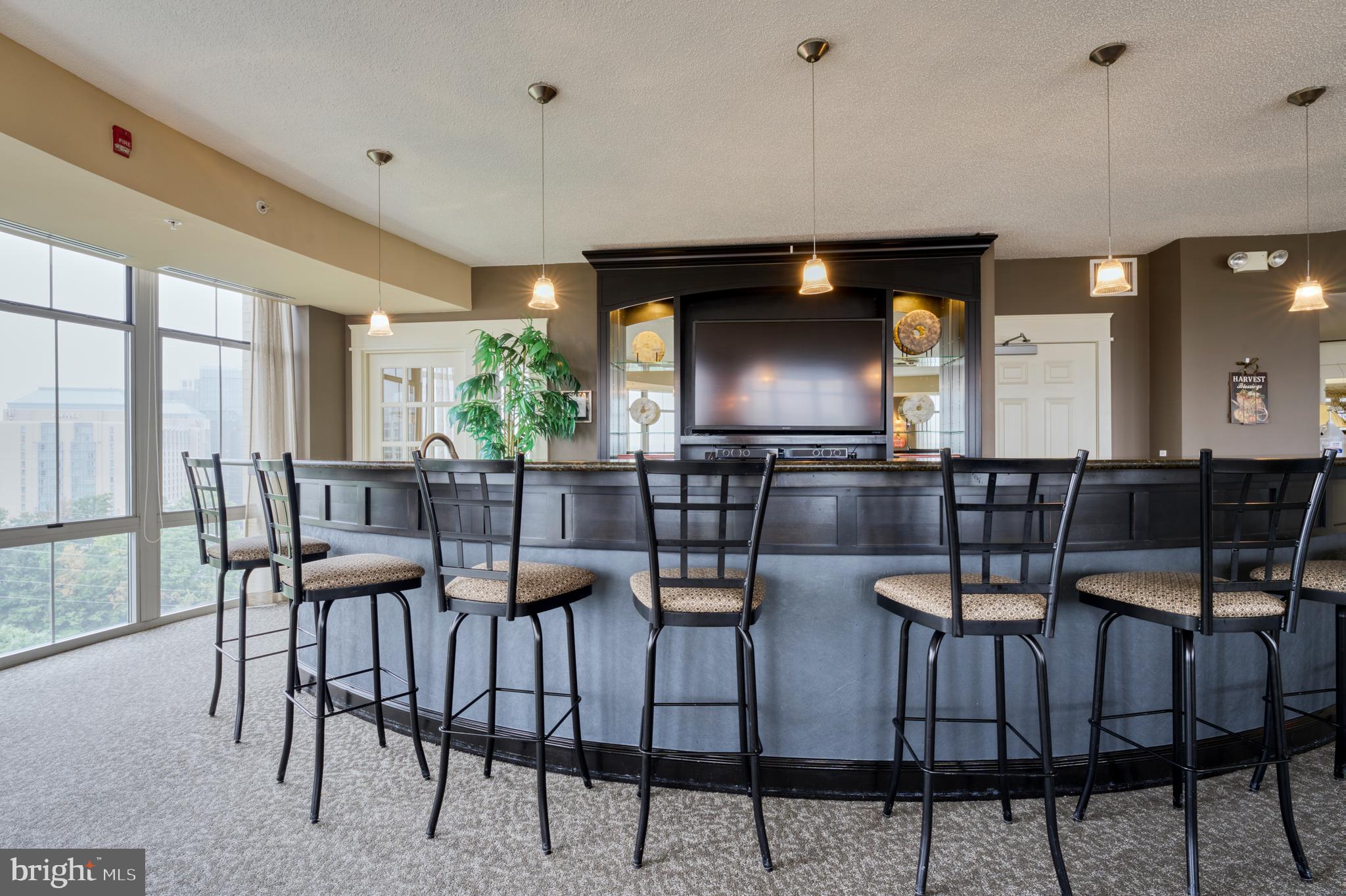 CARLTON HOUSE - Residential