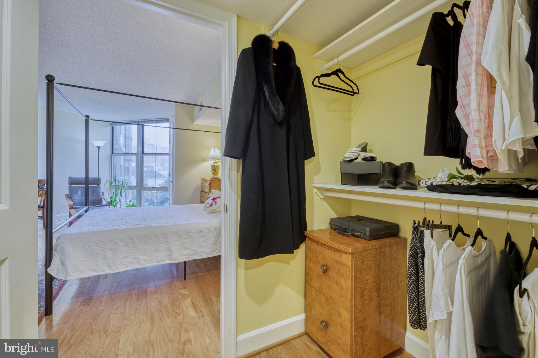 CARLTON HOUSE - Residential