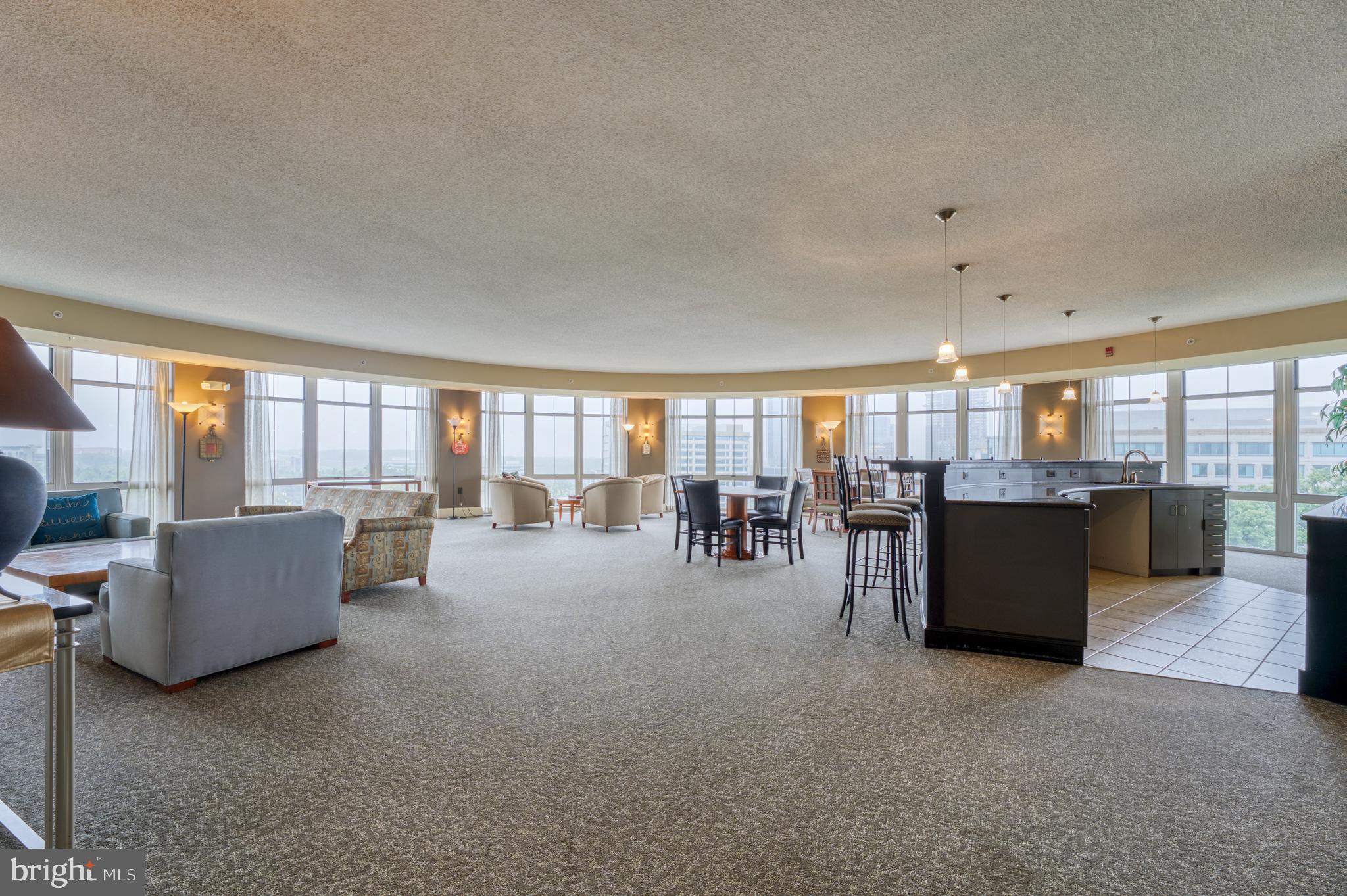 CARLTON HOUSE - Residential