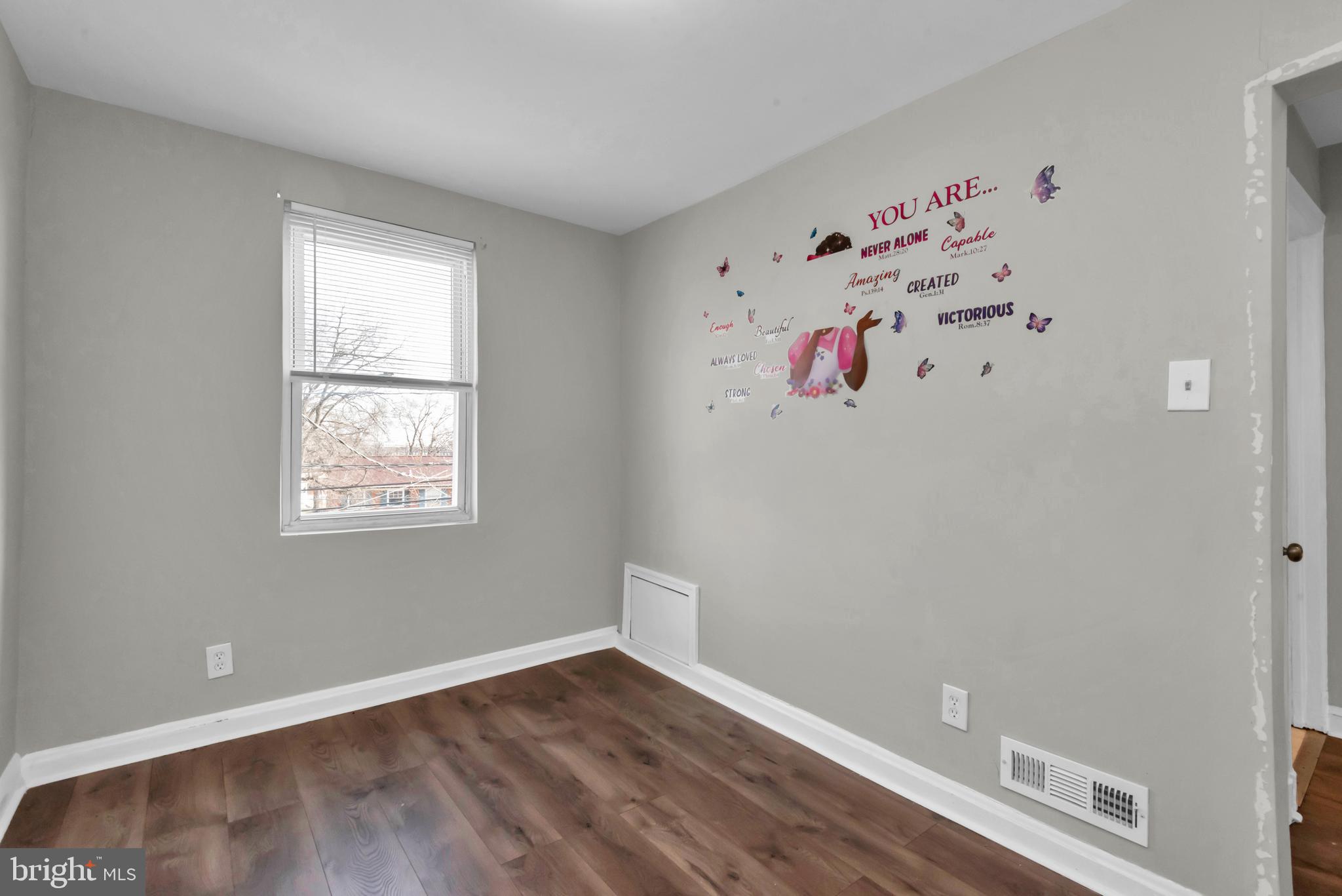 CHERRY HILL - Residential