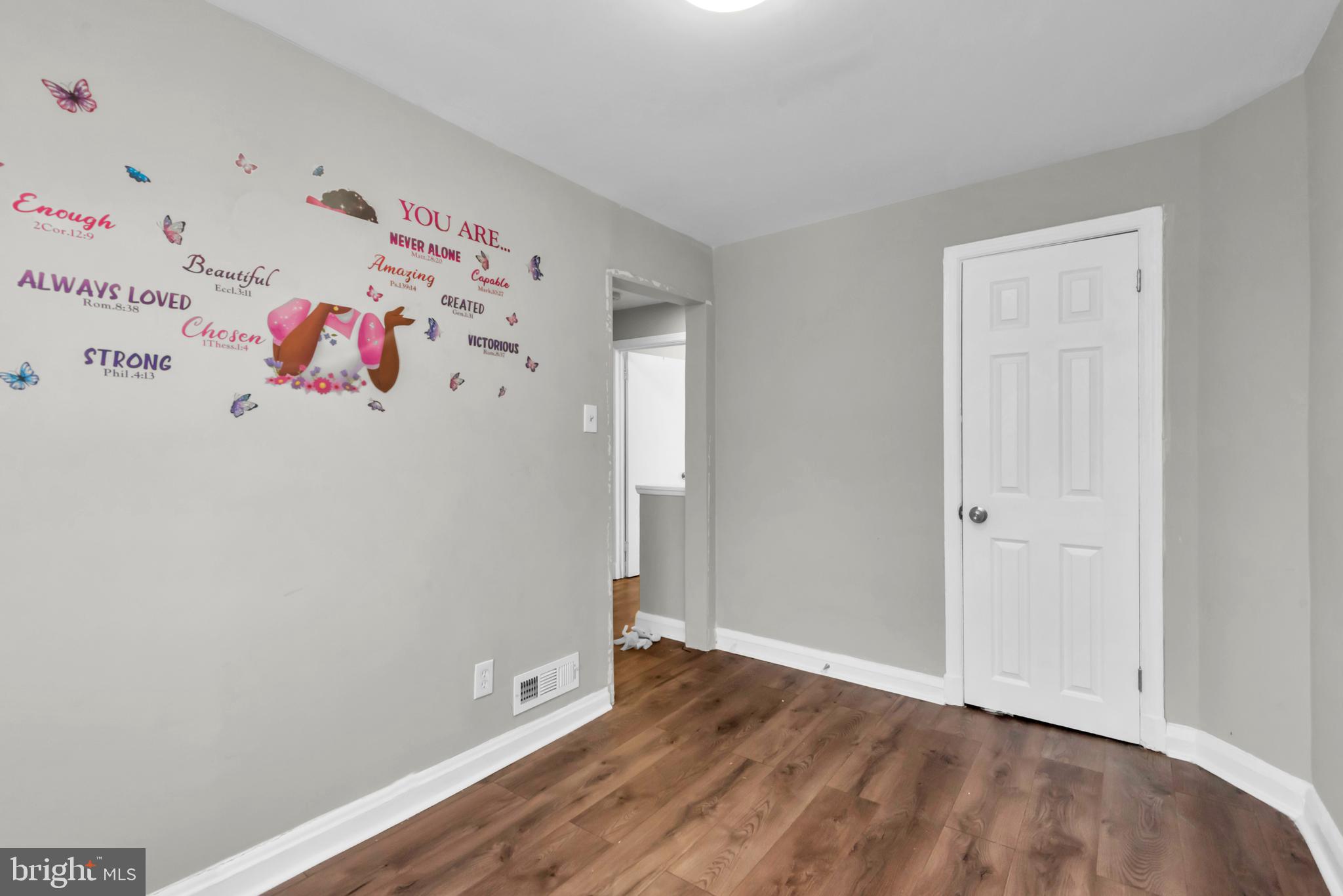 CHERRY HILL - Residential