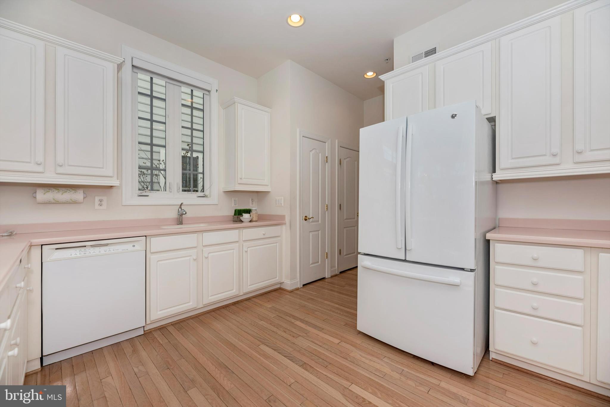 REGENCY AT LEISURE WORLD - Residential