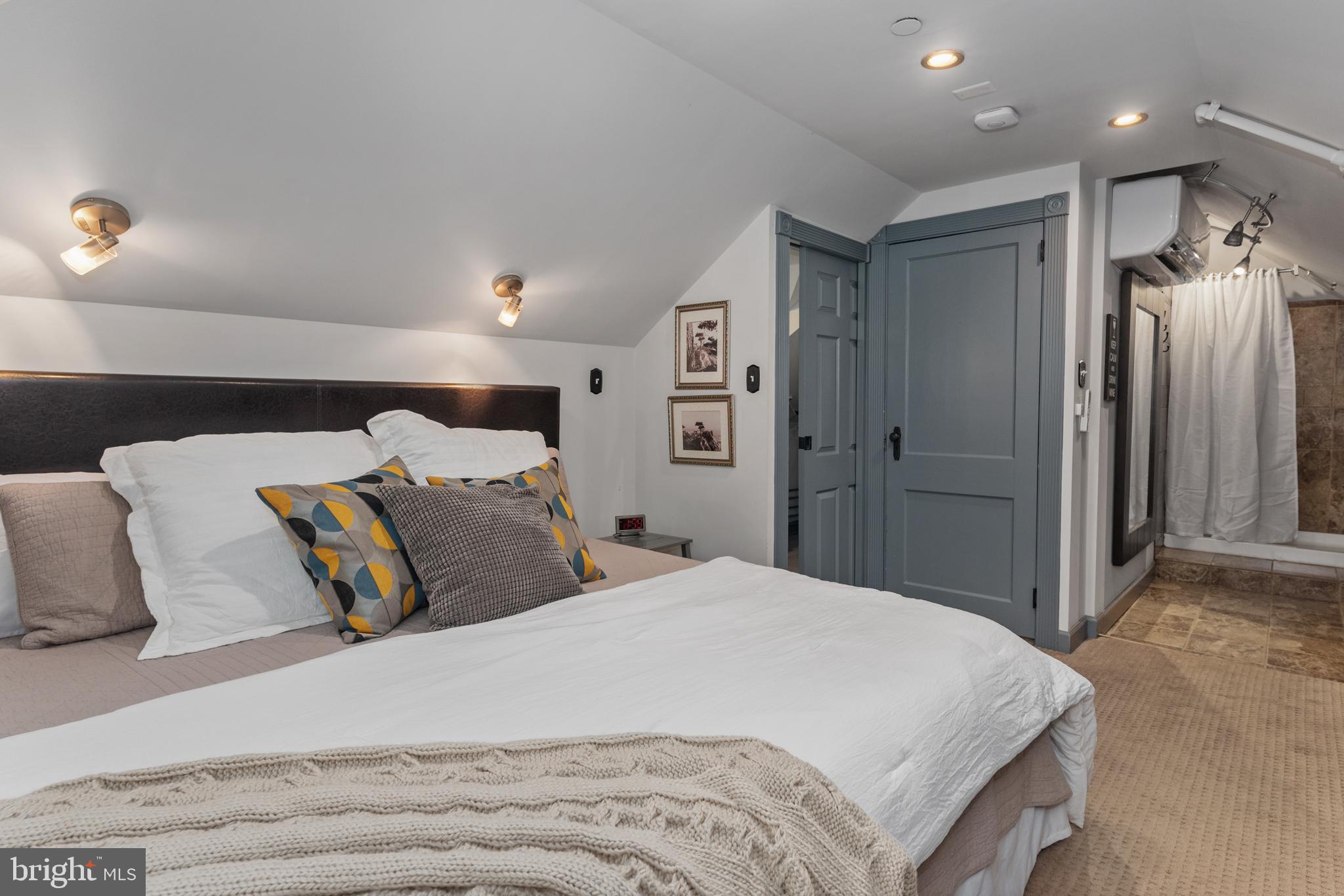 EASTPORT - Residential