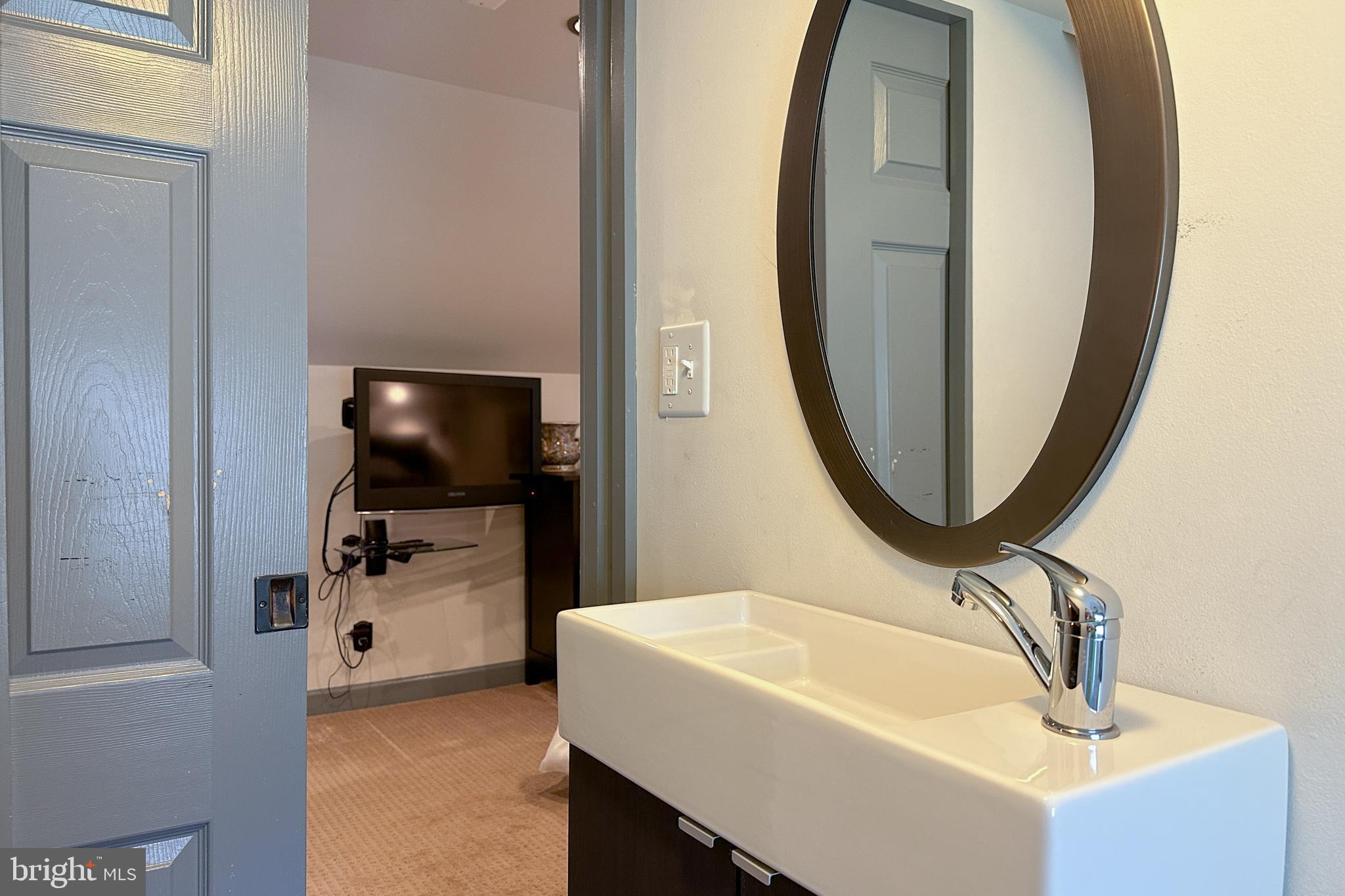 EASTPORT - Residential