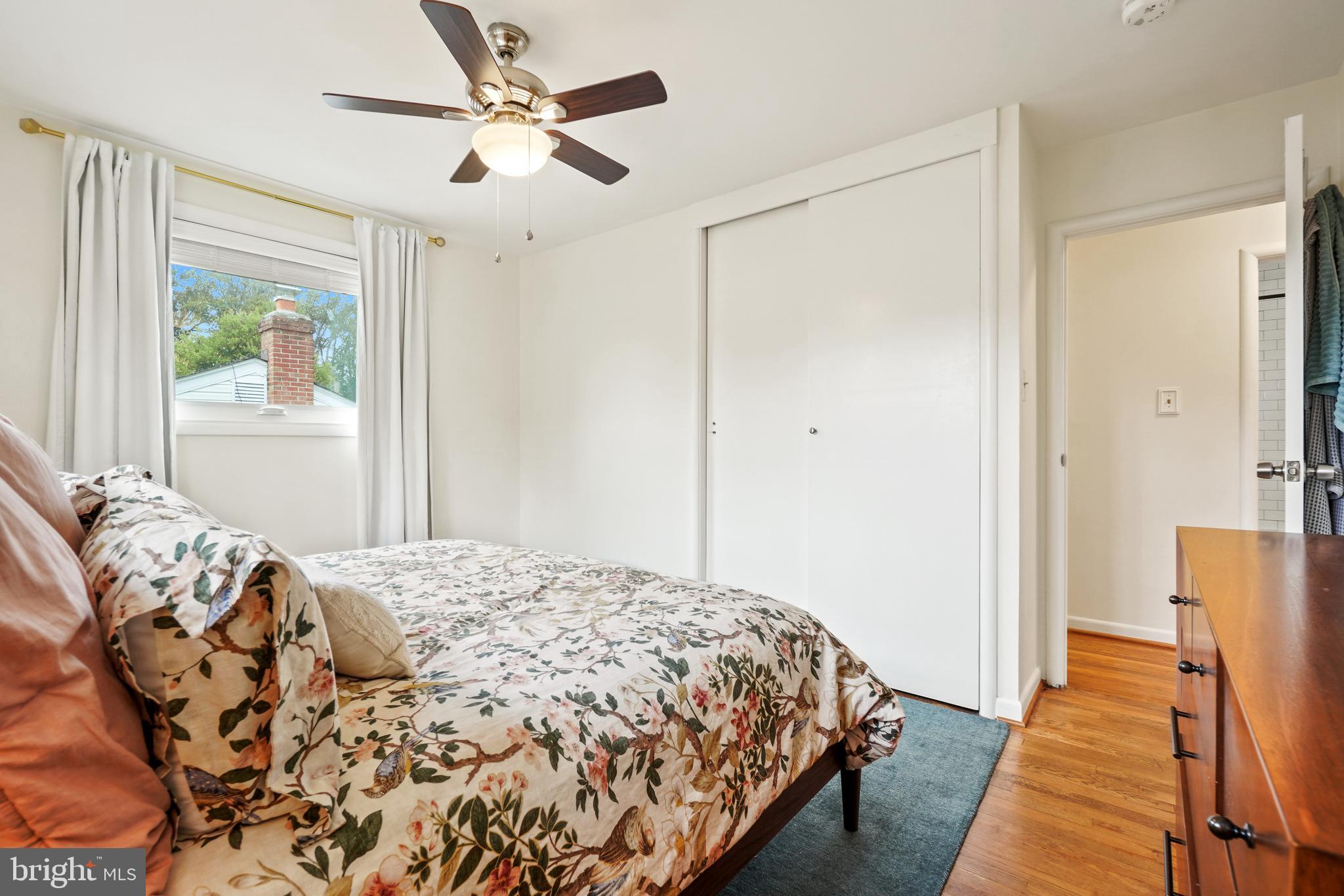 WHEATON  HILLS - Residential