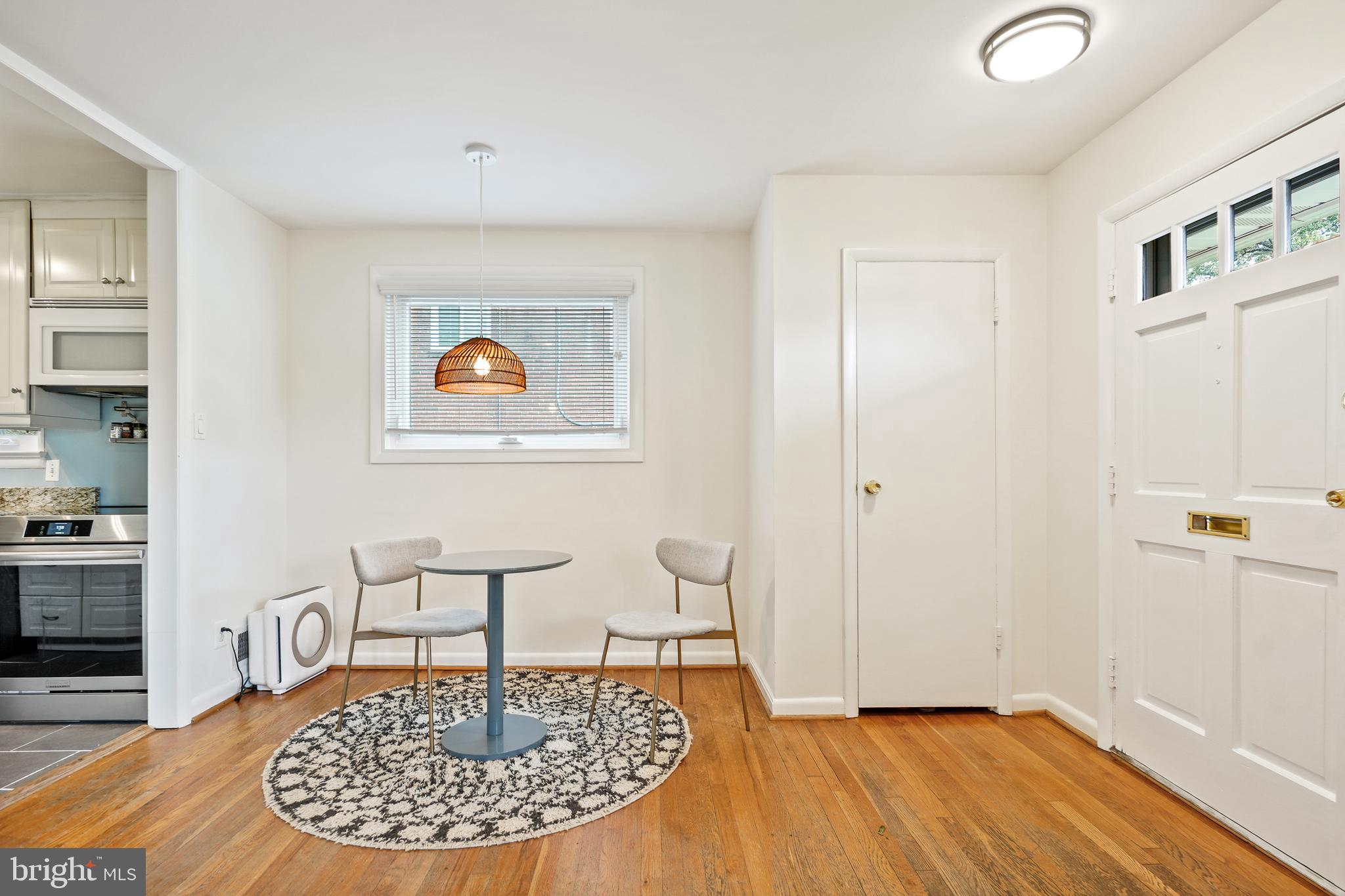 WHEATON  HILLS - Residential