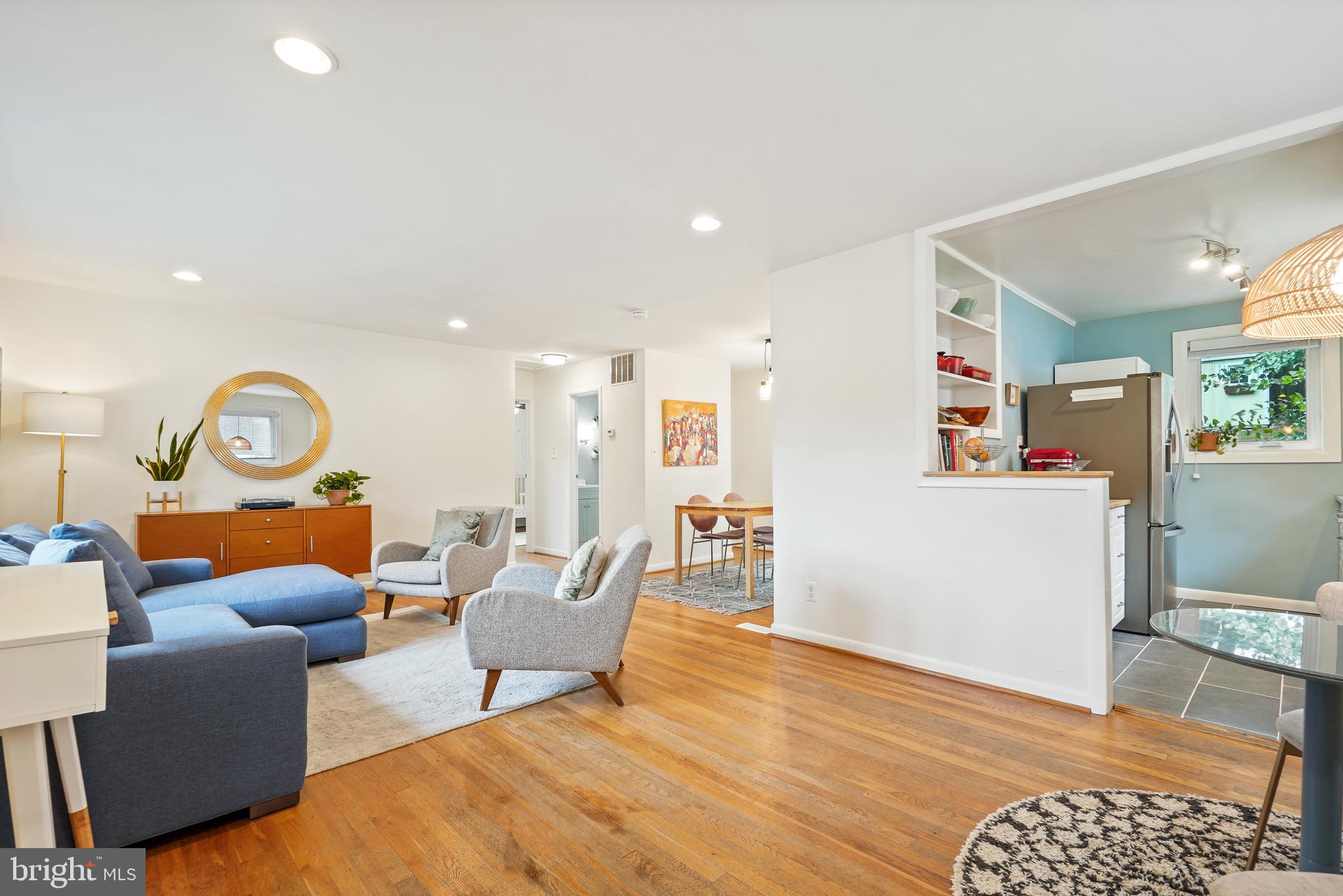 WHEATON  HILLS - Residential