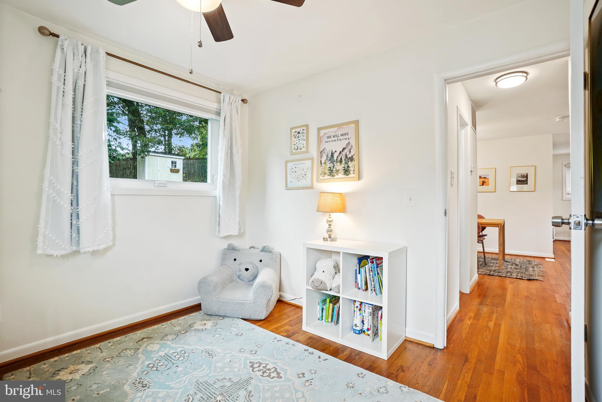 WHEATON  HILLS - Residential