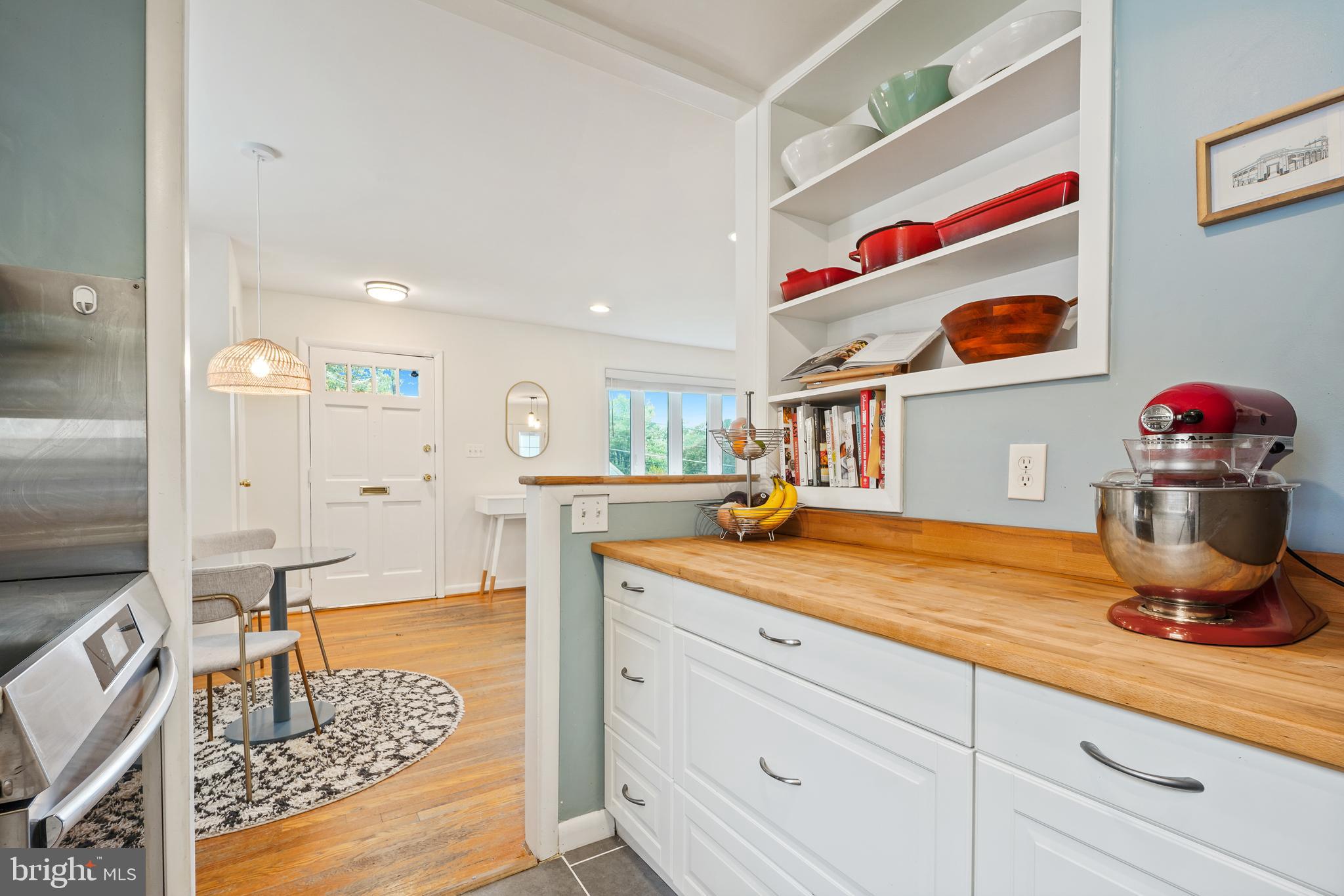 WHEATON  HILLS - Residential