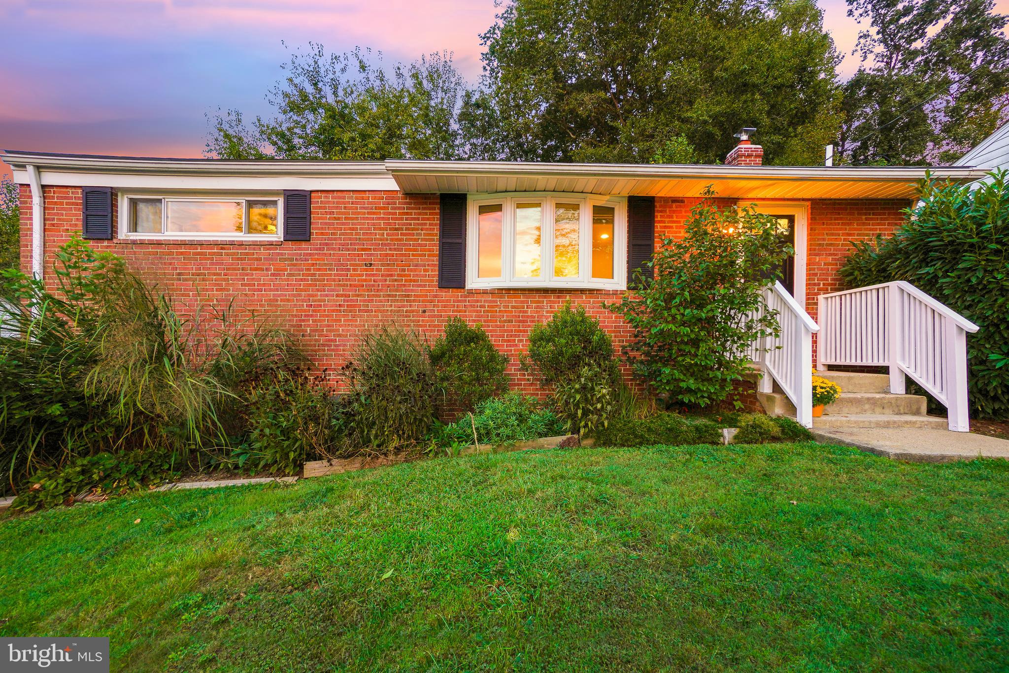 WHEATON  HILLS - Residential