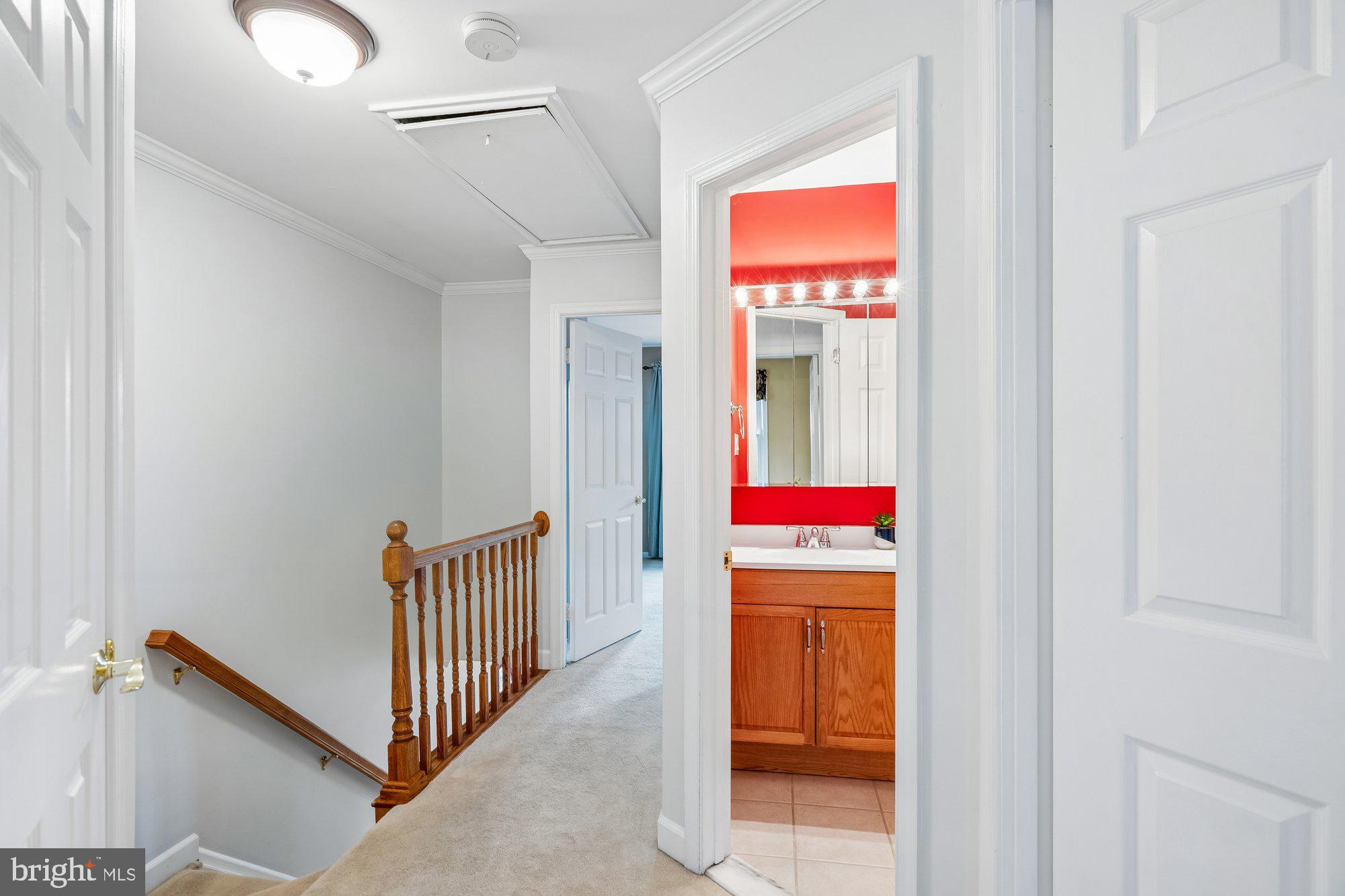 GOVERNORS LANDING - Residential