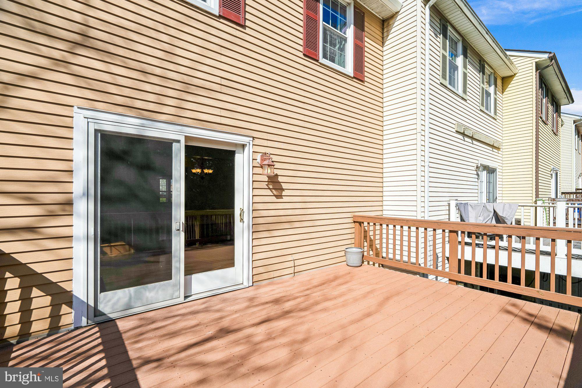 GOVERNORS LANDING - Residential