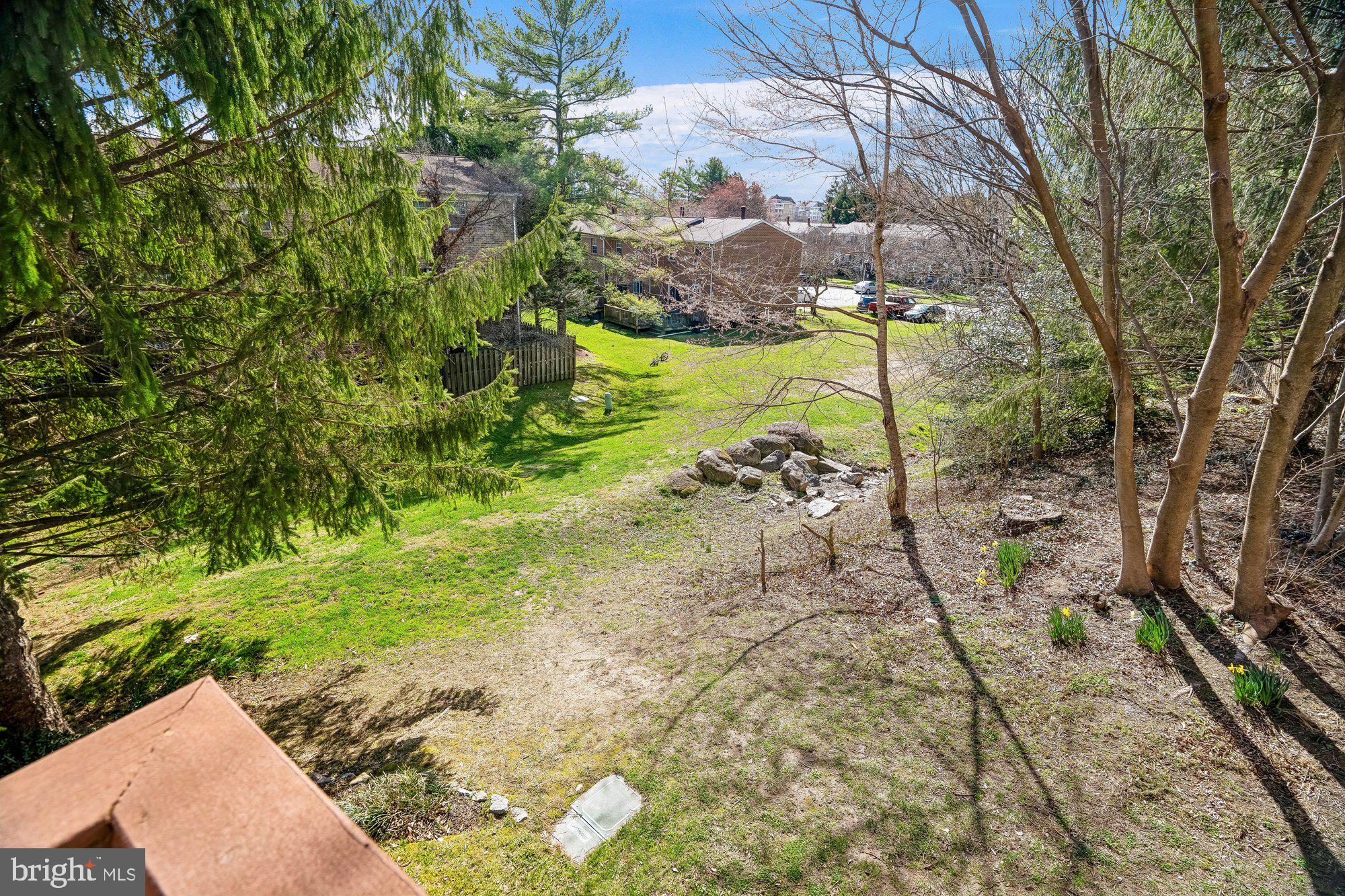 GOVERNORS LANDING - Residential